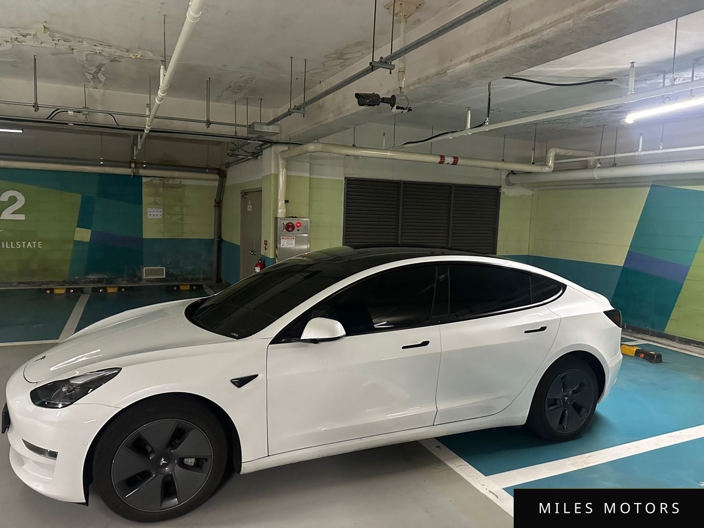 Tesla 모델 3 2022 — миниатюра 4