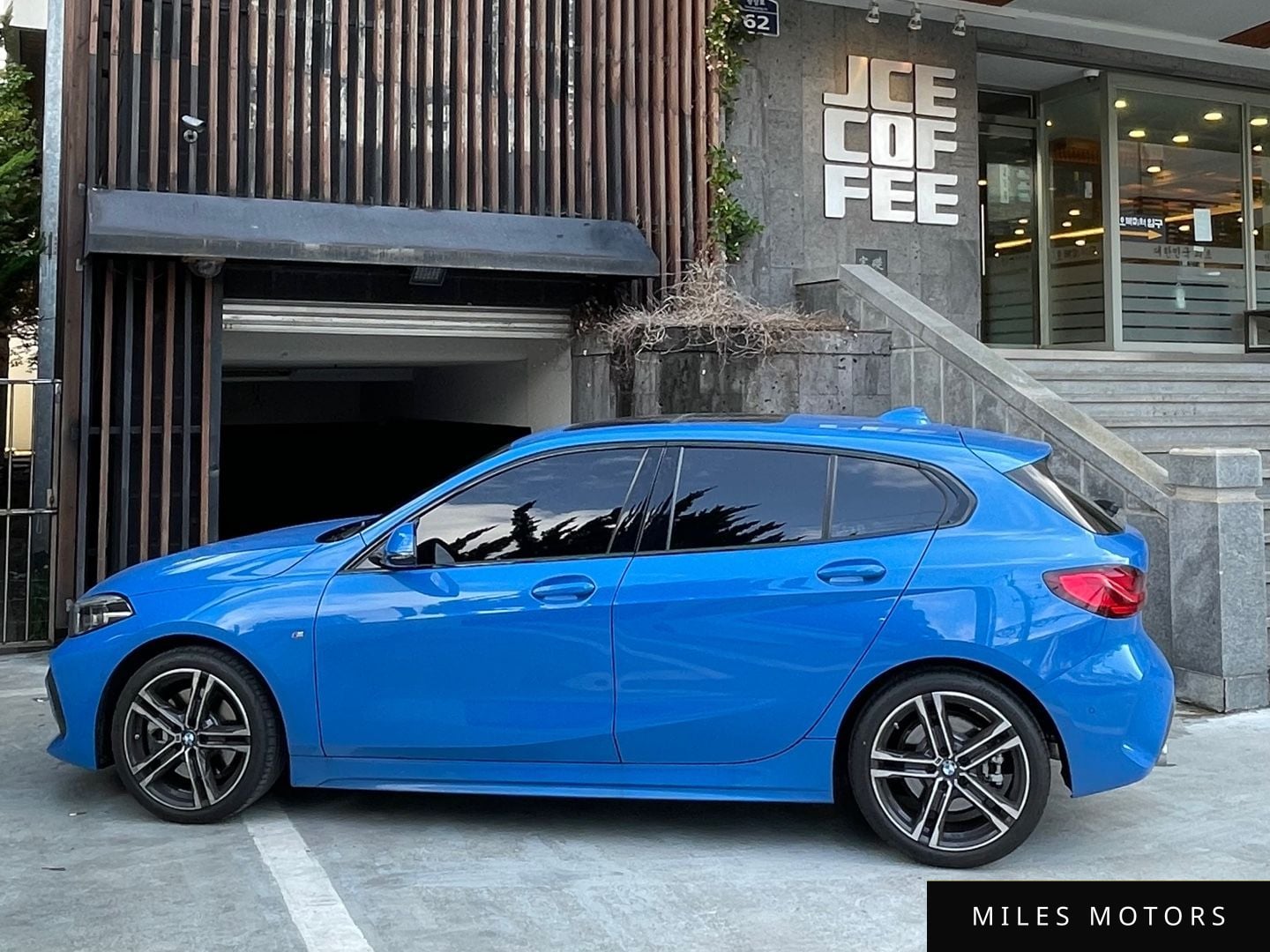 BMW 1 Series (F40) 2023 — миниатюра 2