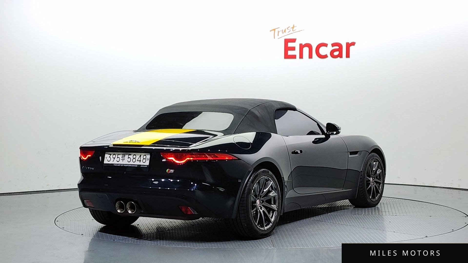 Jaguar F-TYPE 2017 — миниатюра 20