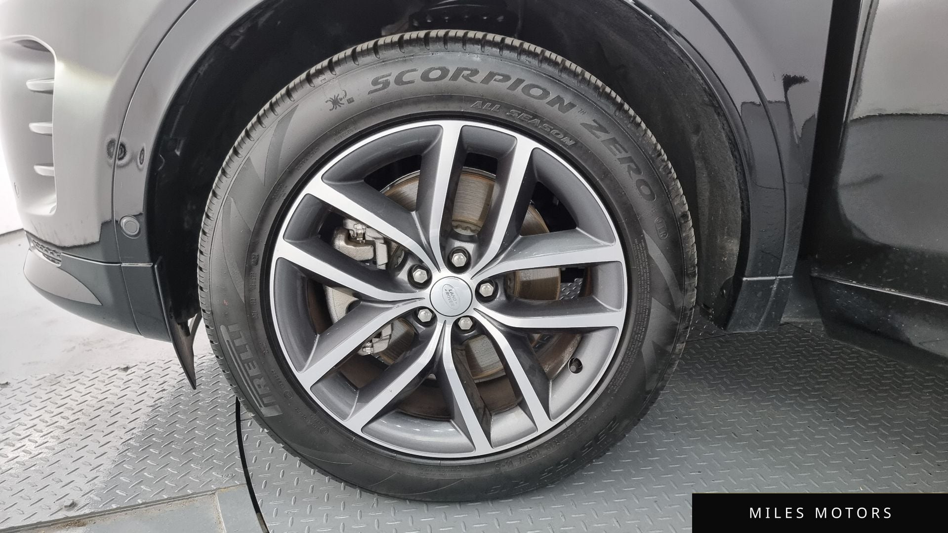 Land Rover Discovery Sport 2024 — миниатюра 5