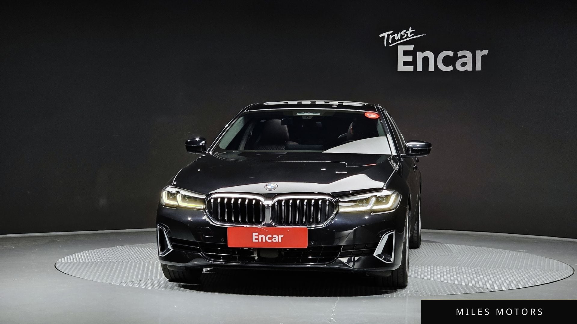 BMW 5 Series (G30) 2021 — миниатюра 3
