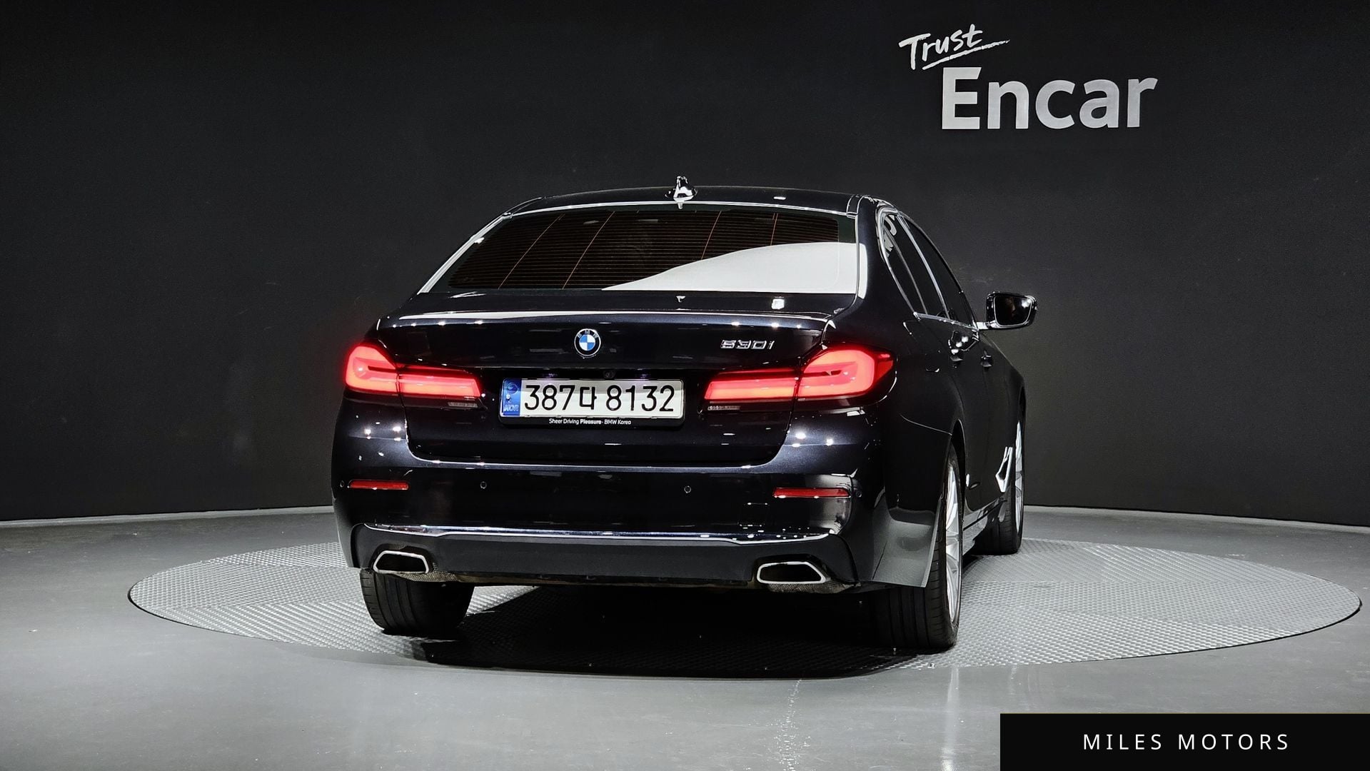 BMW 5 Series (G30) 2021 — миниатюра 4