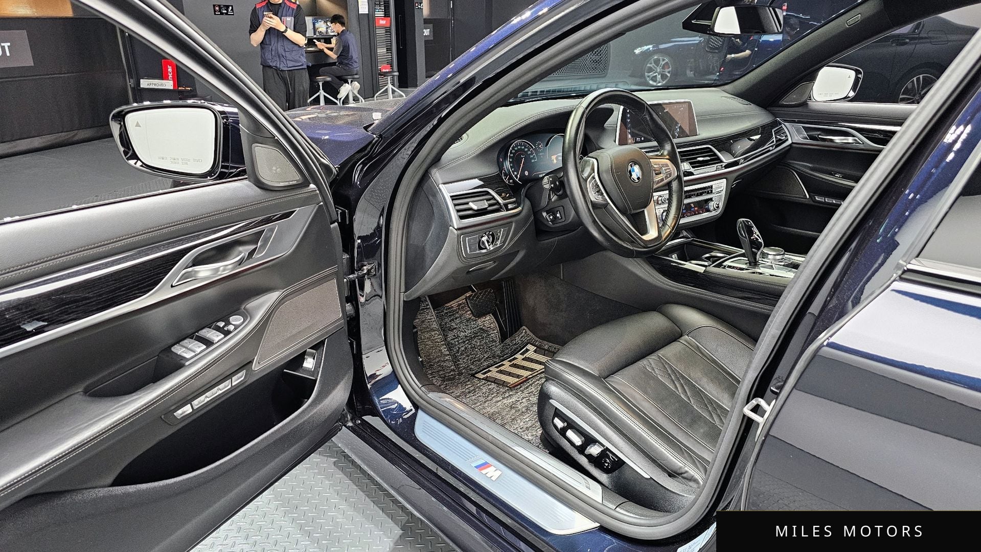 BMW 7 Series (G11) 2016 — миниатюра 11
