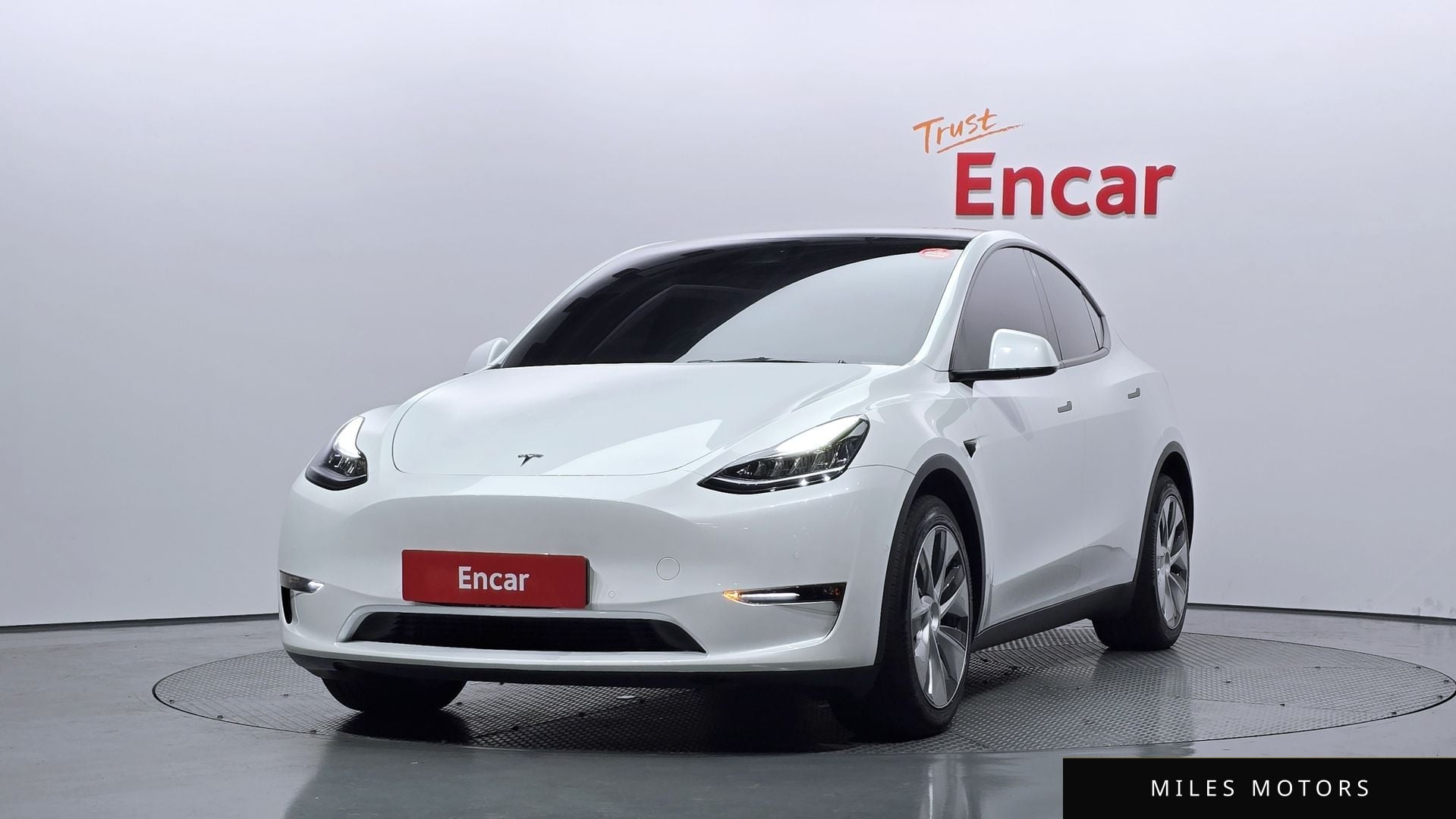Tesla Model Y 2022 — фото 1 из 12