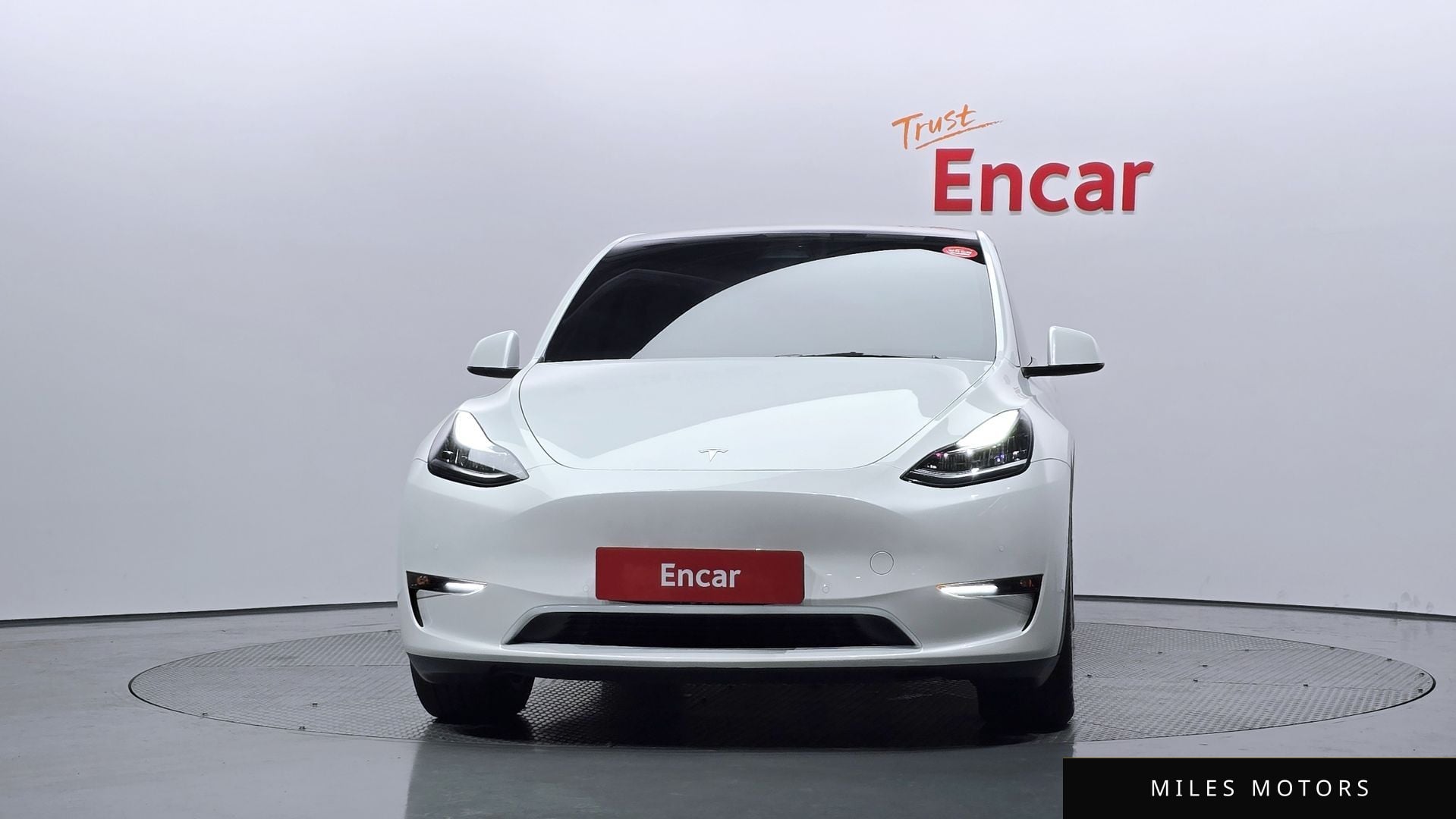Tesla Model Y 2022 — миниатюра 3