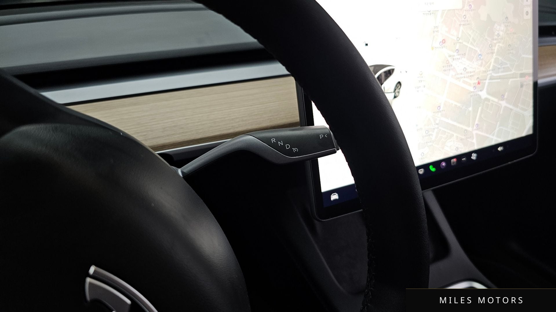 Tesla Model Y 2022 — миниатюра 9