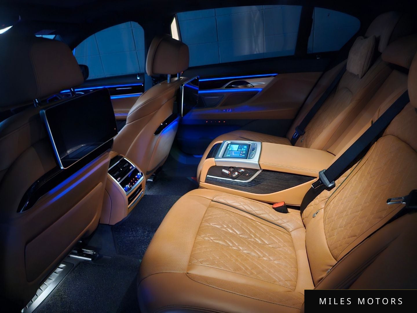 BMW 7 Series (G11) 2021 — миниатюра 7