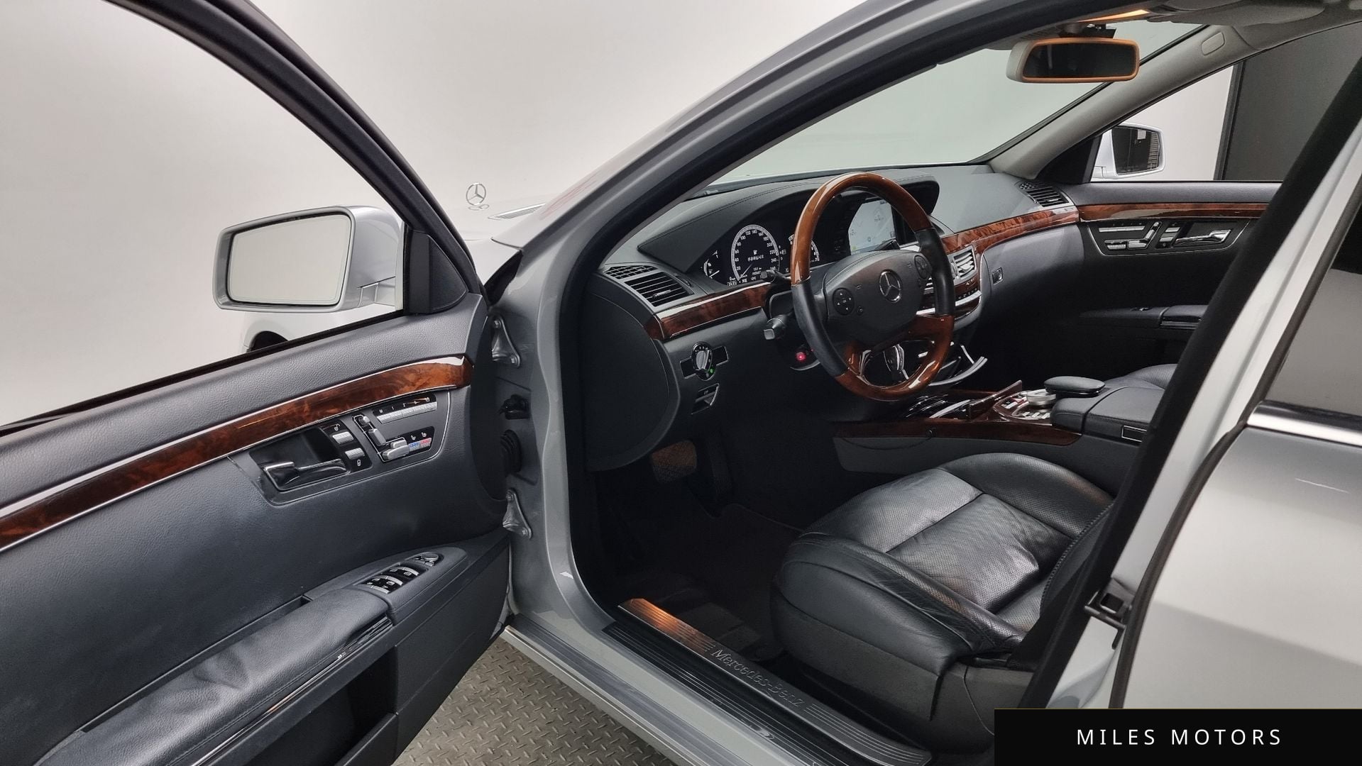 Mercedes-Benz S-Class W221 2010 — миниатюра 12