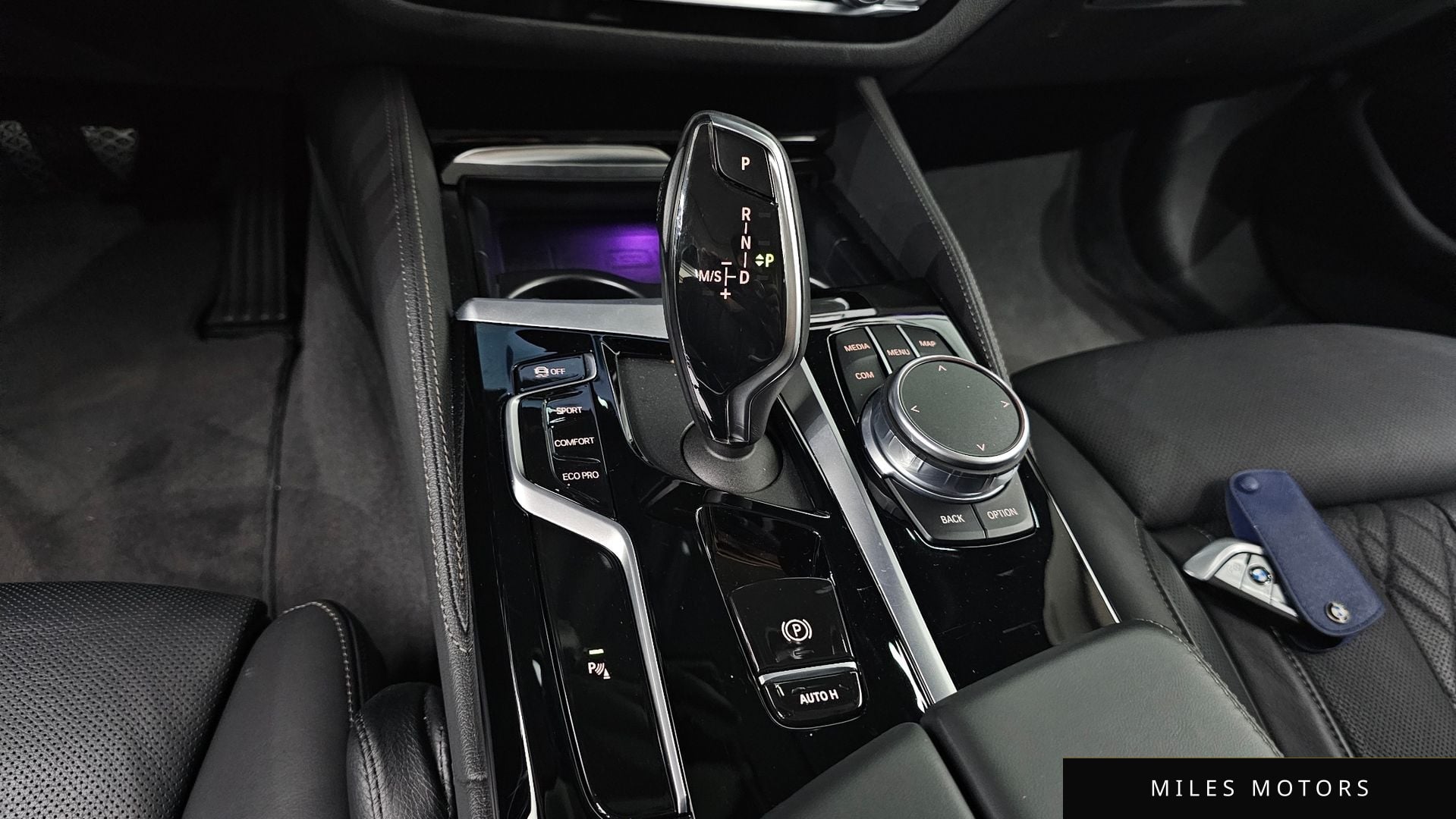 BMW 5 Series (G30) 2021 — миниатюра 9