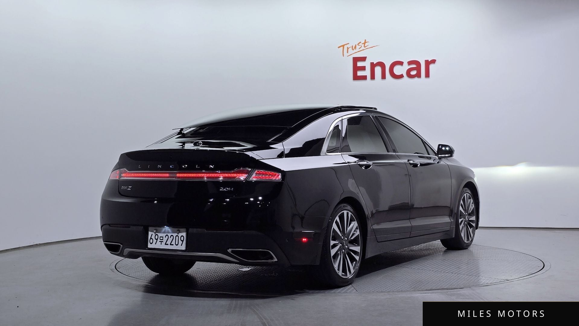 Lincoln MKZ 2018 — миниатюра 2