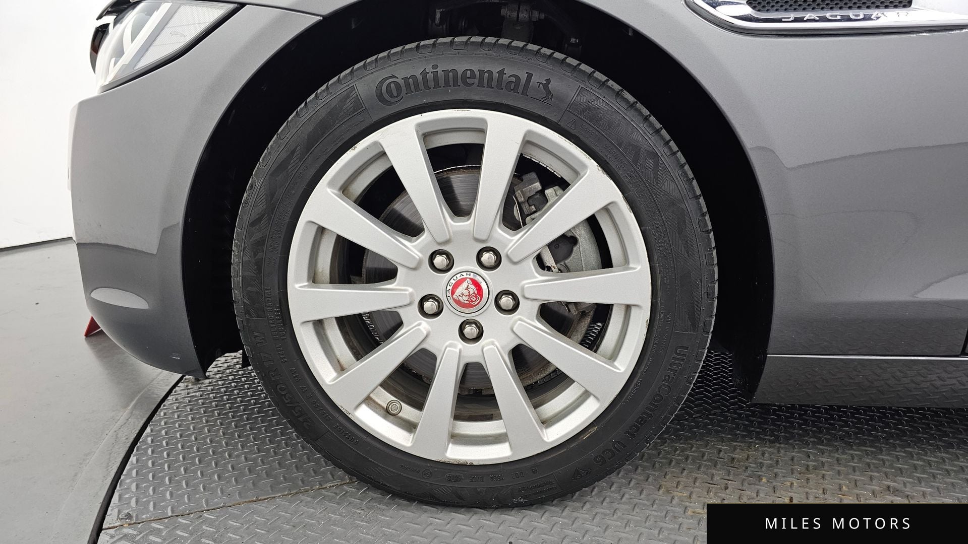 Jaguar XE 2016 — миниатюра 5