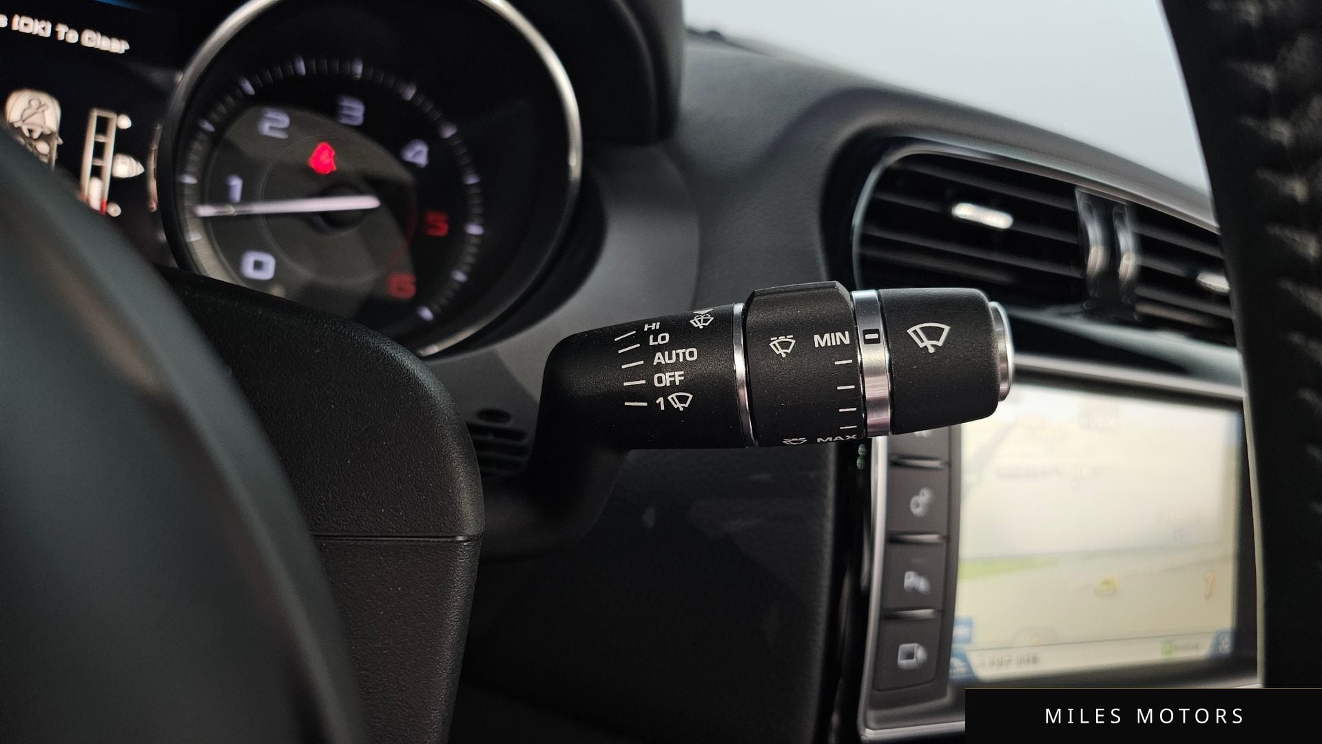 Jaguar XE 2016 — миниатюра 14