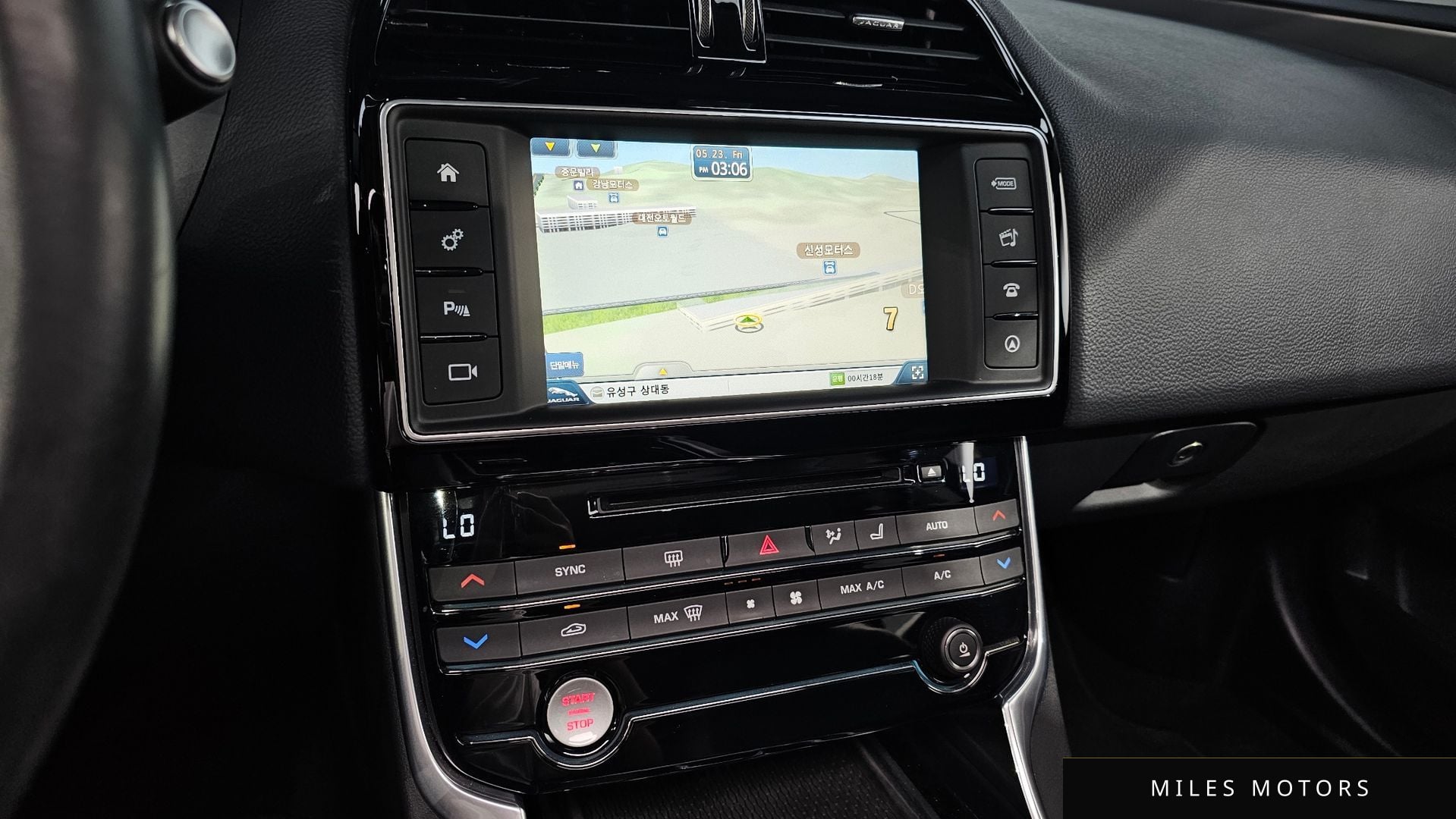 Jaguar XE 2016 — миниатюра 16
