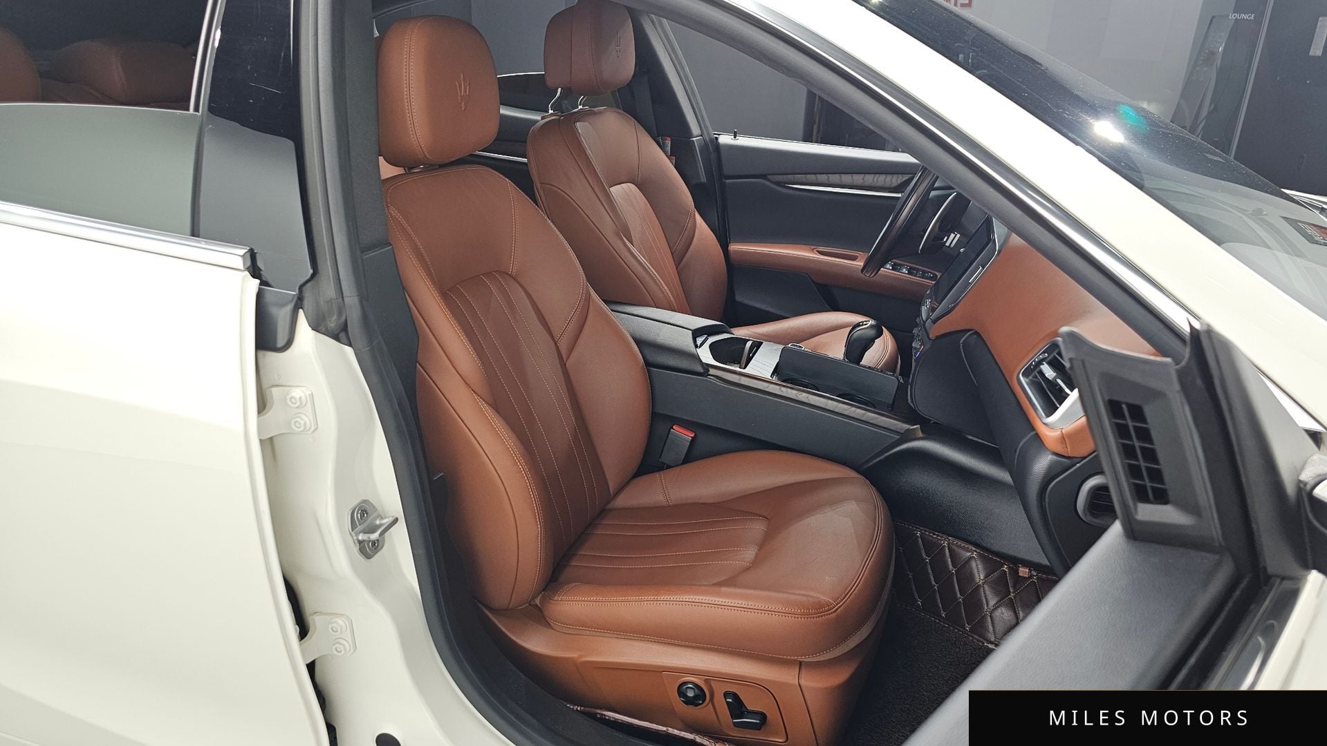 Maserati 기블리 2018 — миниатюра 10