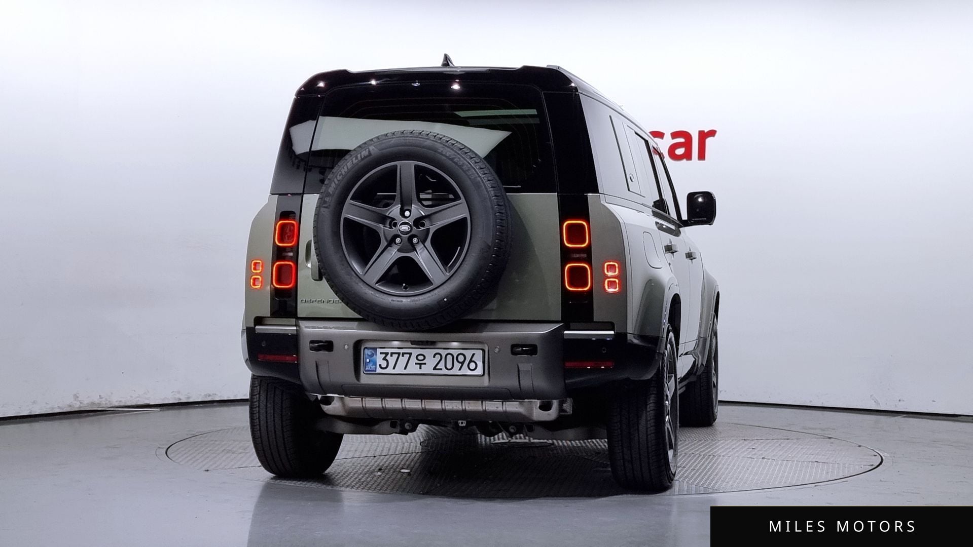 Land Rover Defender 2024 — миниатюра 4