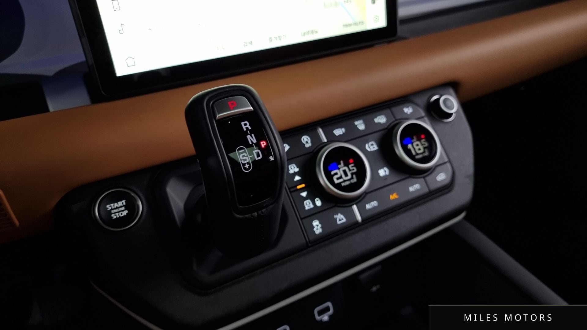 Land Rover Defender 2024 — миниатюра 9