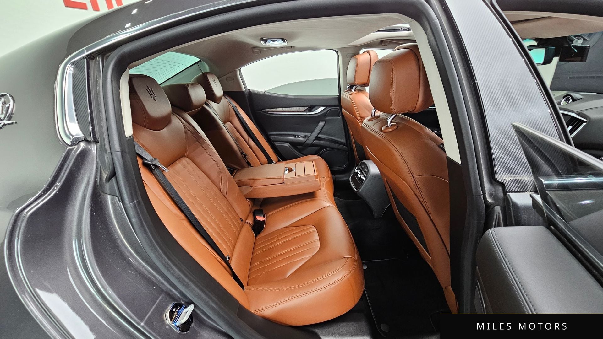 Maserati 기블리 2015 — миниатюра 19