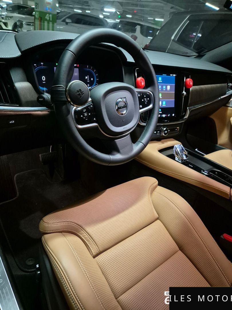 Volvo S90 2023 — миниатюра 8