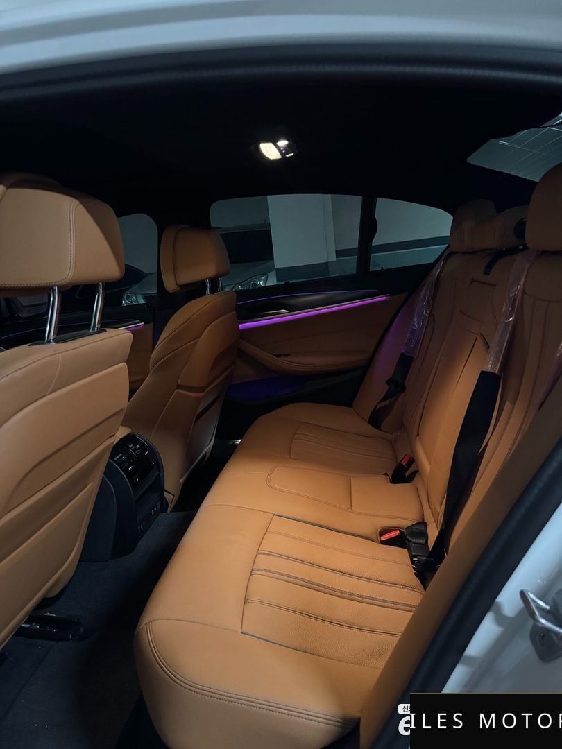 BMW 5 Series (G30) 2023 — миниатюра 10
