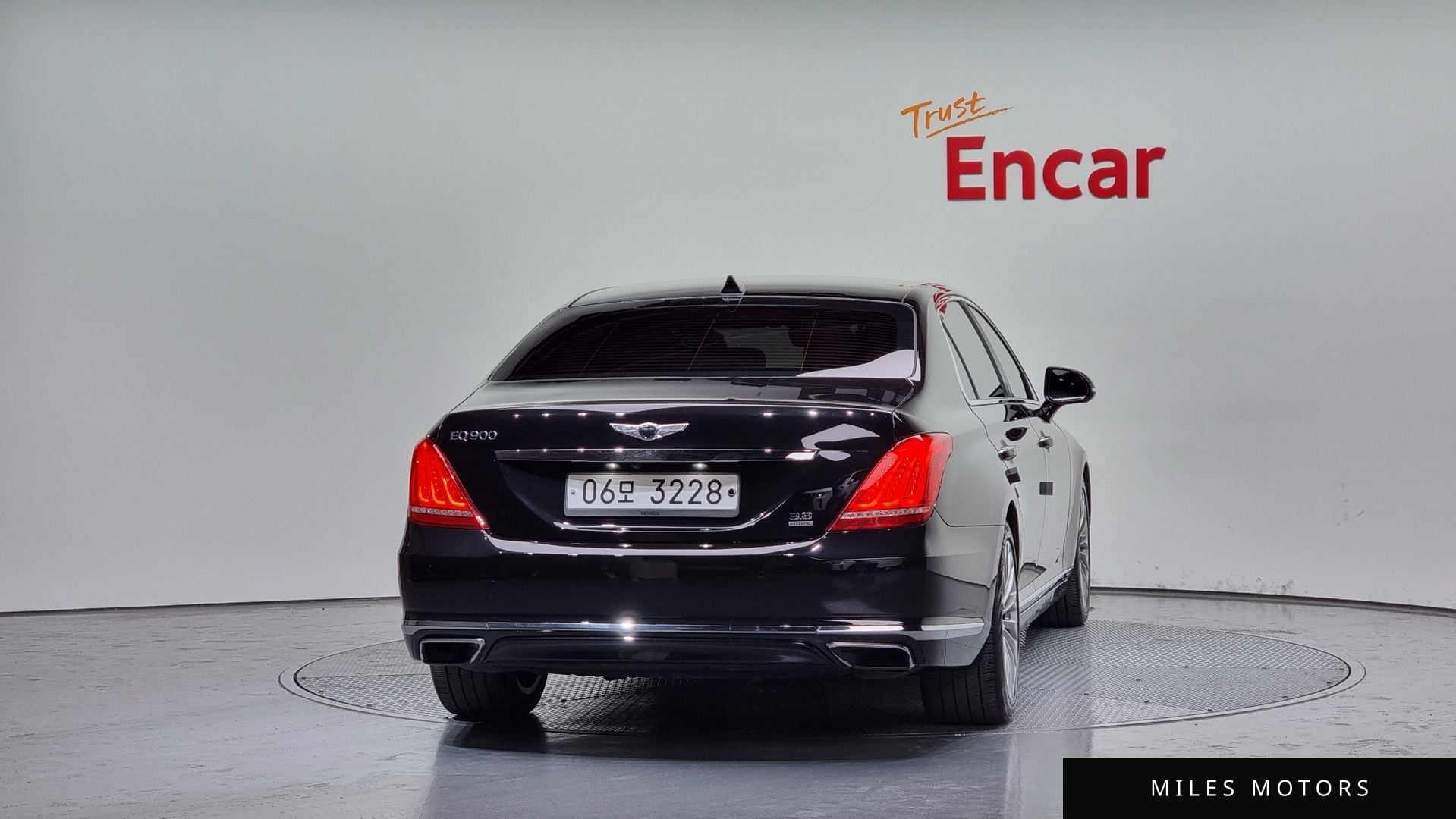 Genesis EQ900 2018 — миниатюра 4