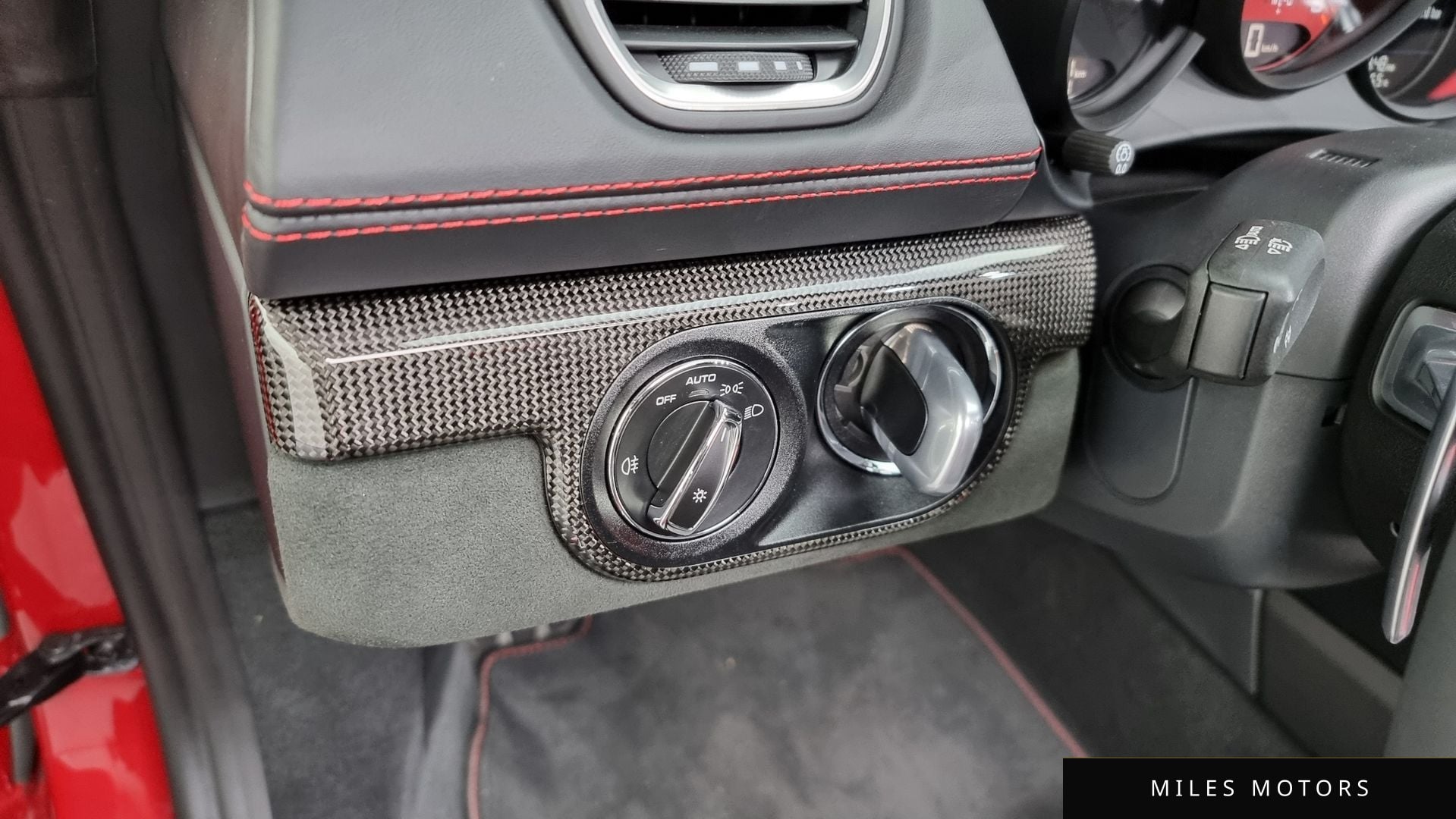 Porsche 718 박스터 2024 — миниатюра 13