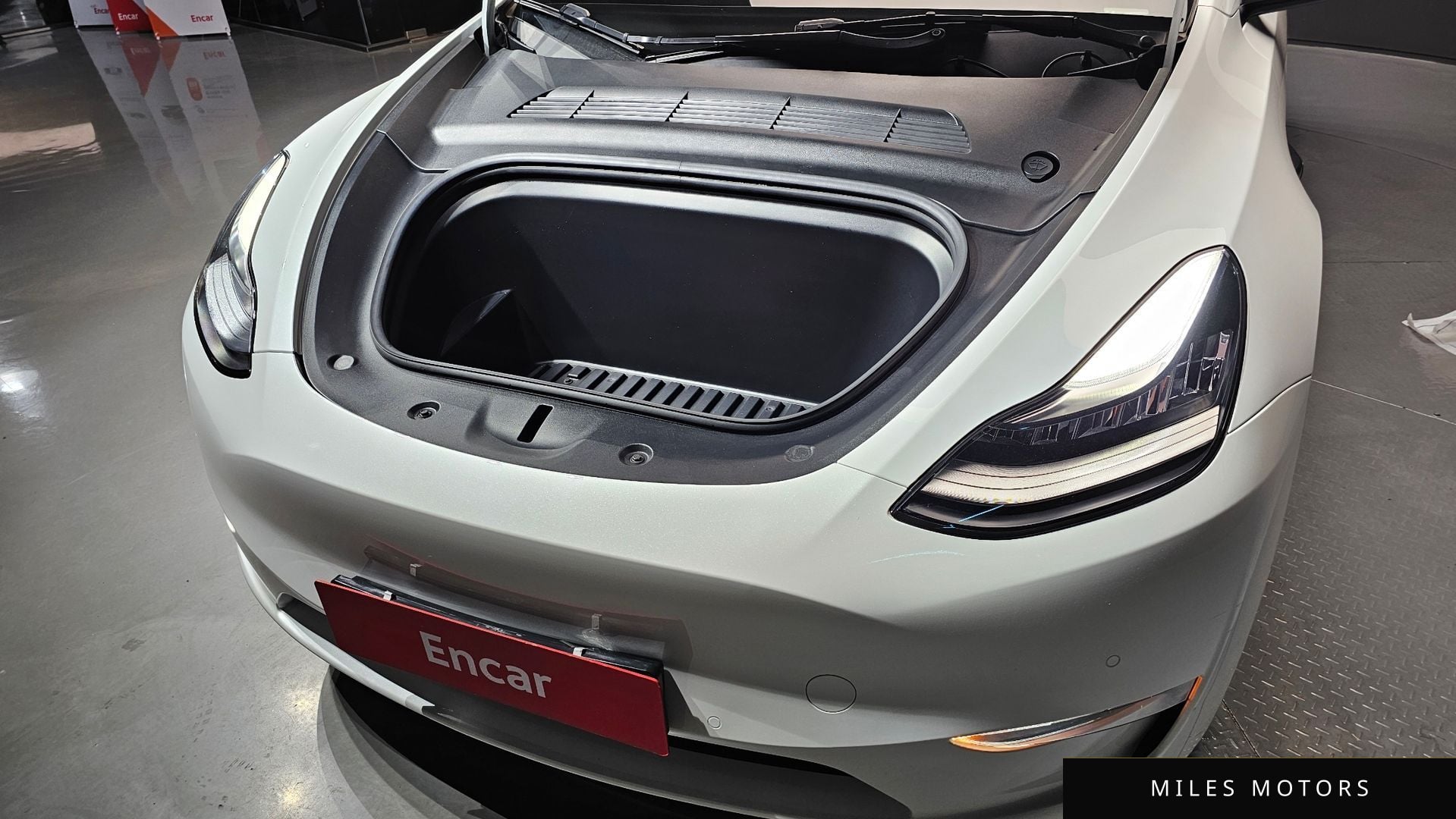 Tesla Model Y 2022 — миниатюра 6