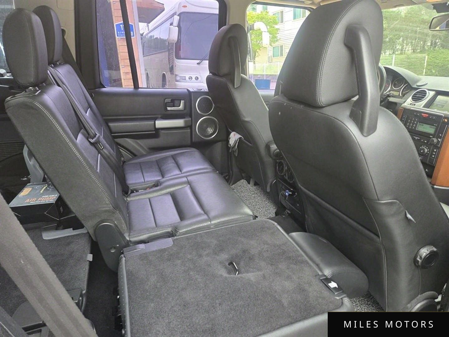 Land Rover Discovery 2009 — миниатюра 7