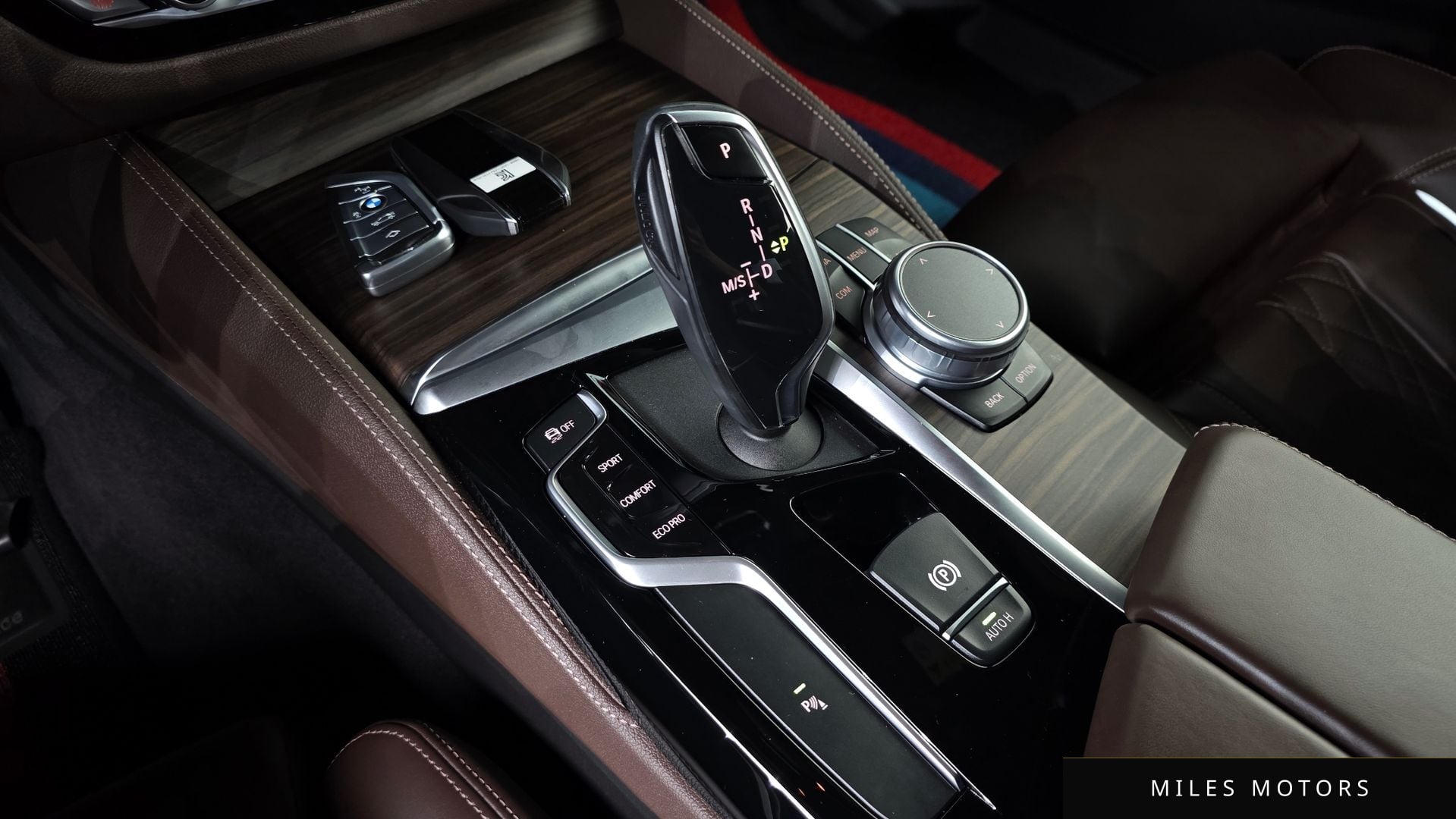 BMW 5 Series (G30) 2020 — миниатюра 9