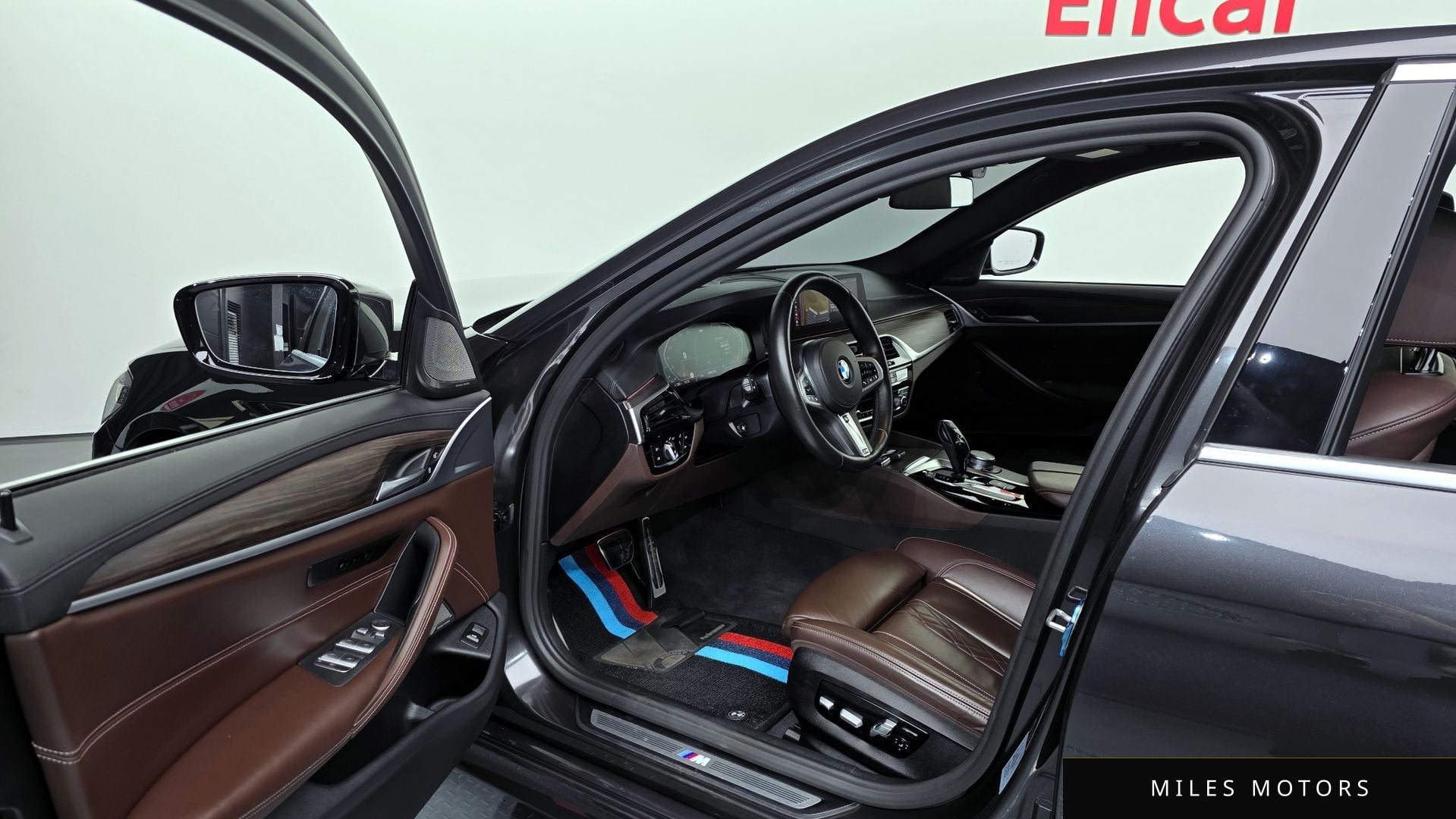 BMW 5 Series (G30) 2020 — миниатюра 10