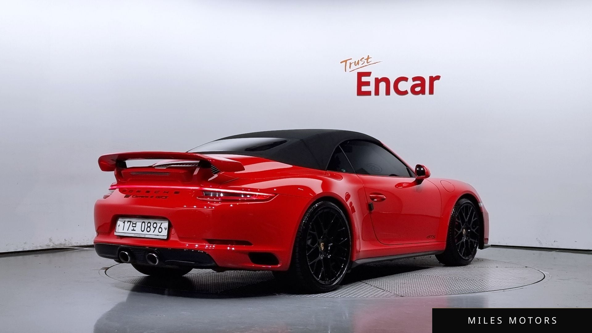 Porsche 911 2017 — миниатюра 2