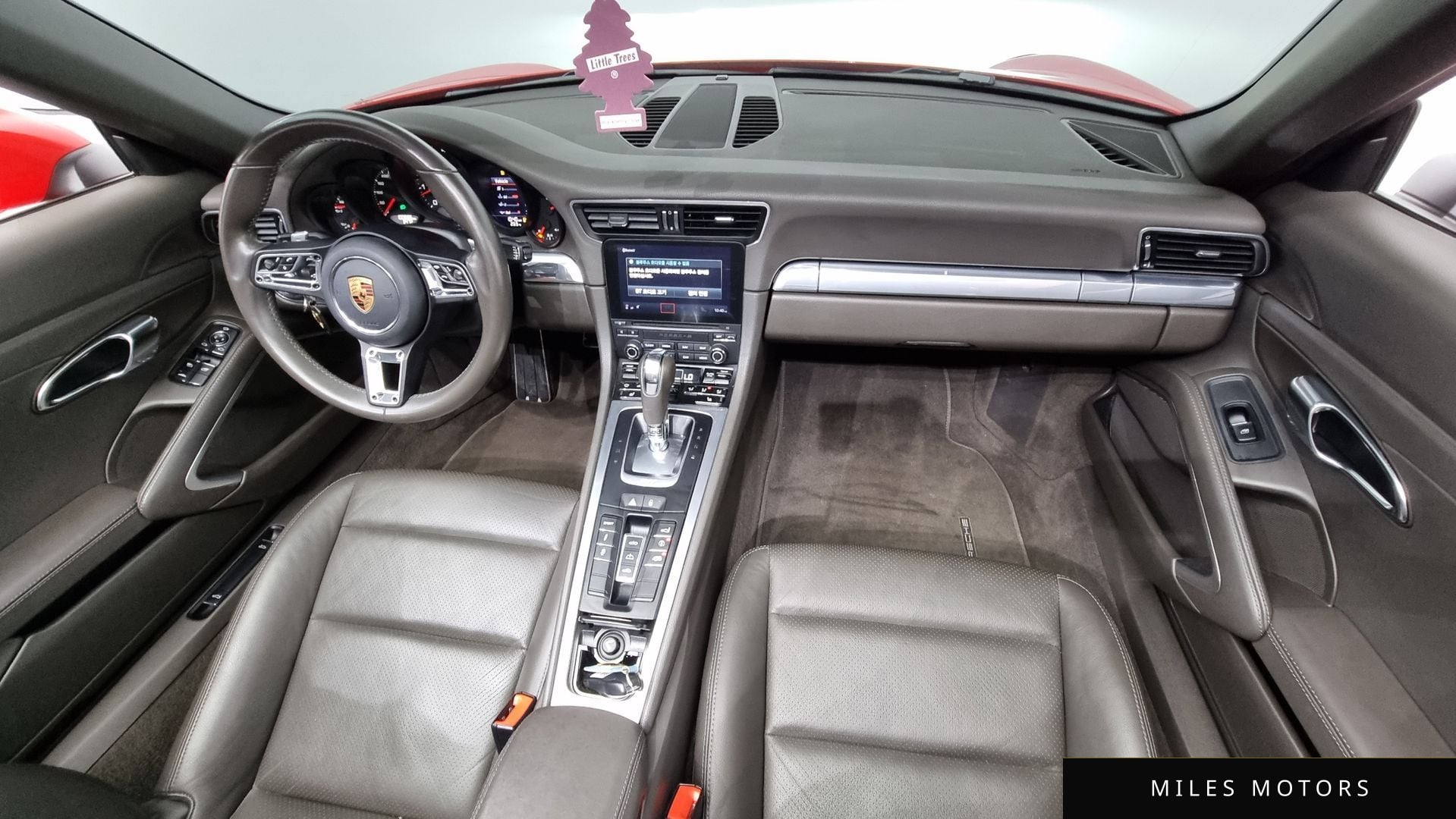 Porsche 911 2017 — миниатюра 7