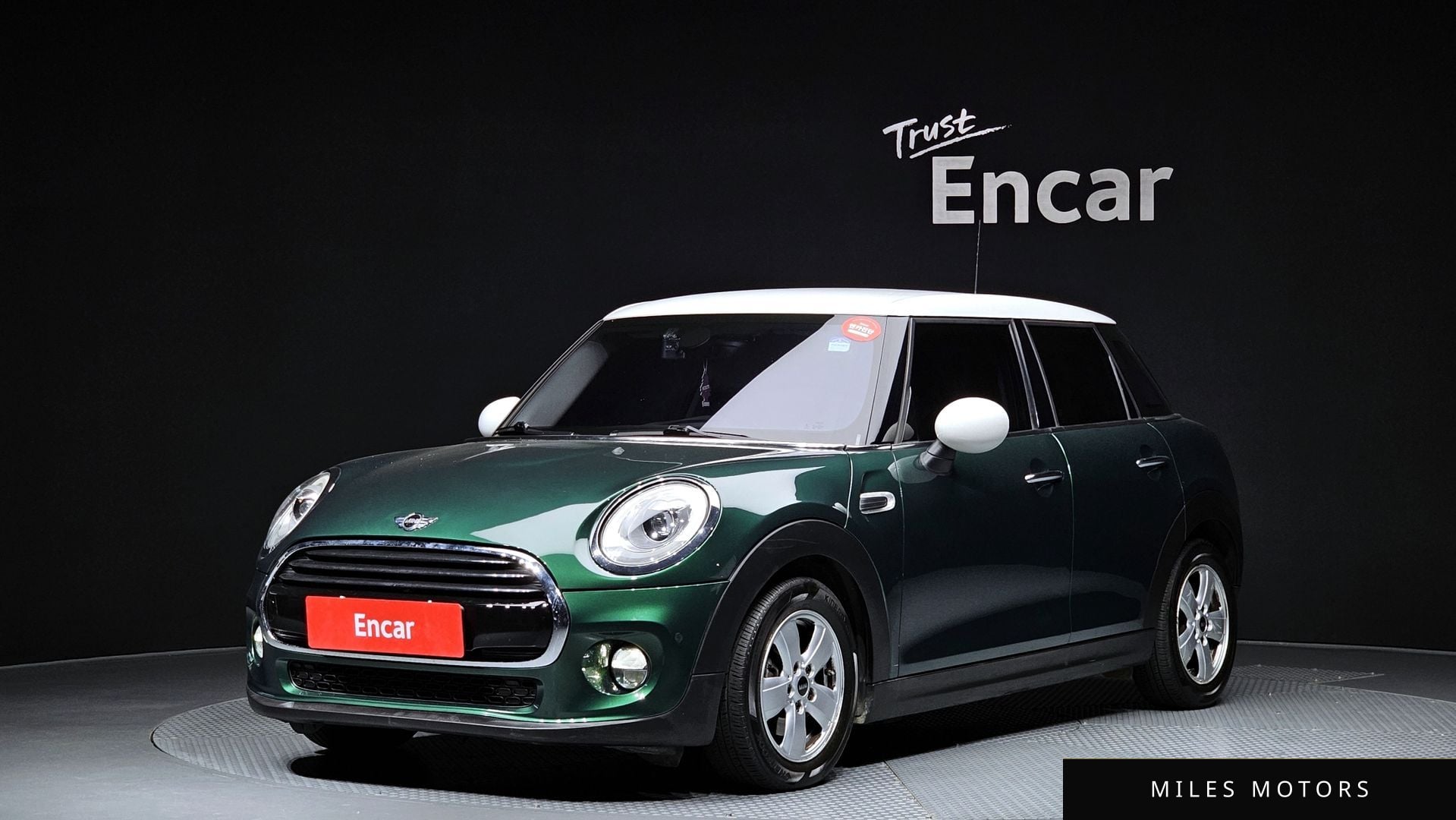 MINI Cooper 2018 — фото 1 из 12