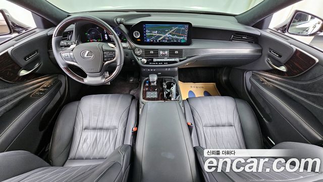 Лексус LS500h 2024 — миниатюра 7