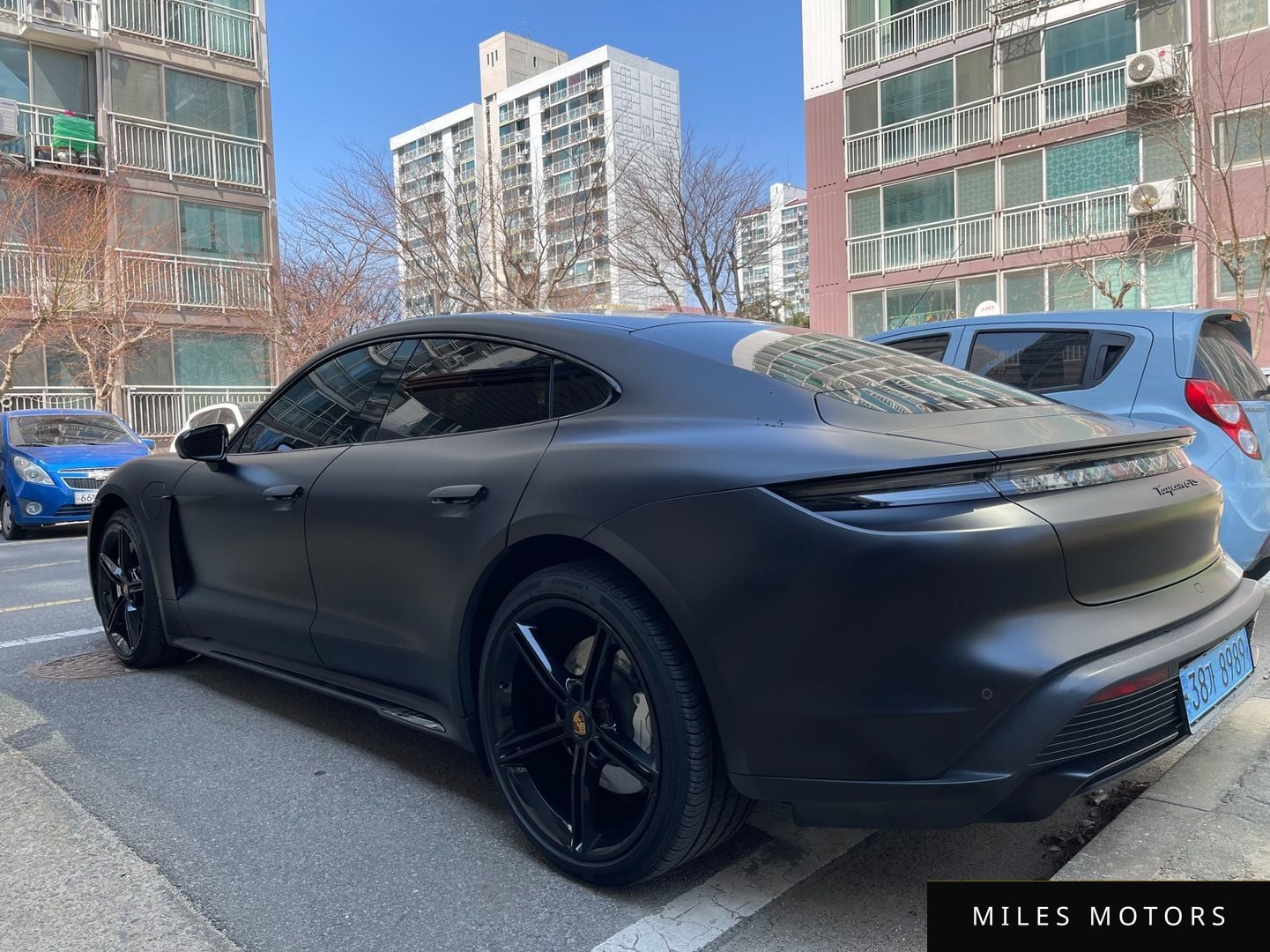 Porsche Taycan 2024 — миниатюра 7