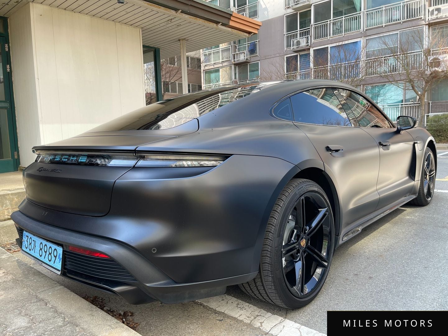 Porsche Taycan 2024 — миниатюра 9