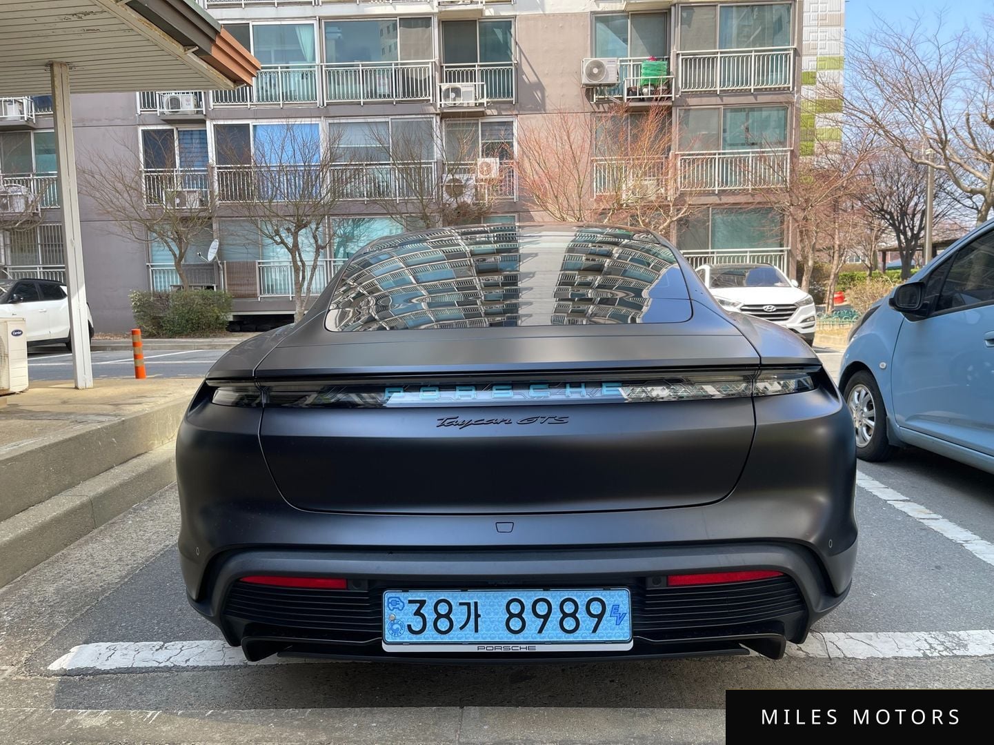 Porsche Taycan 2024 — миниатюра 12