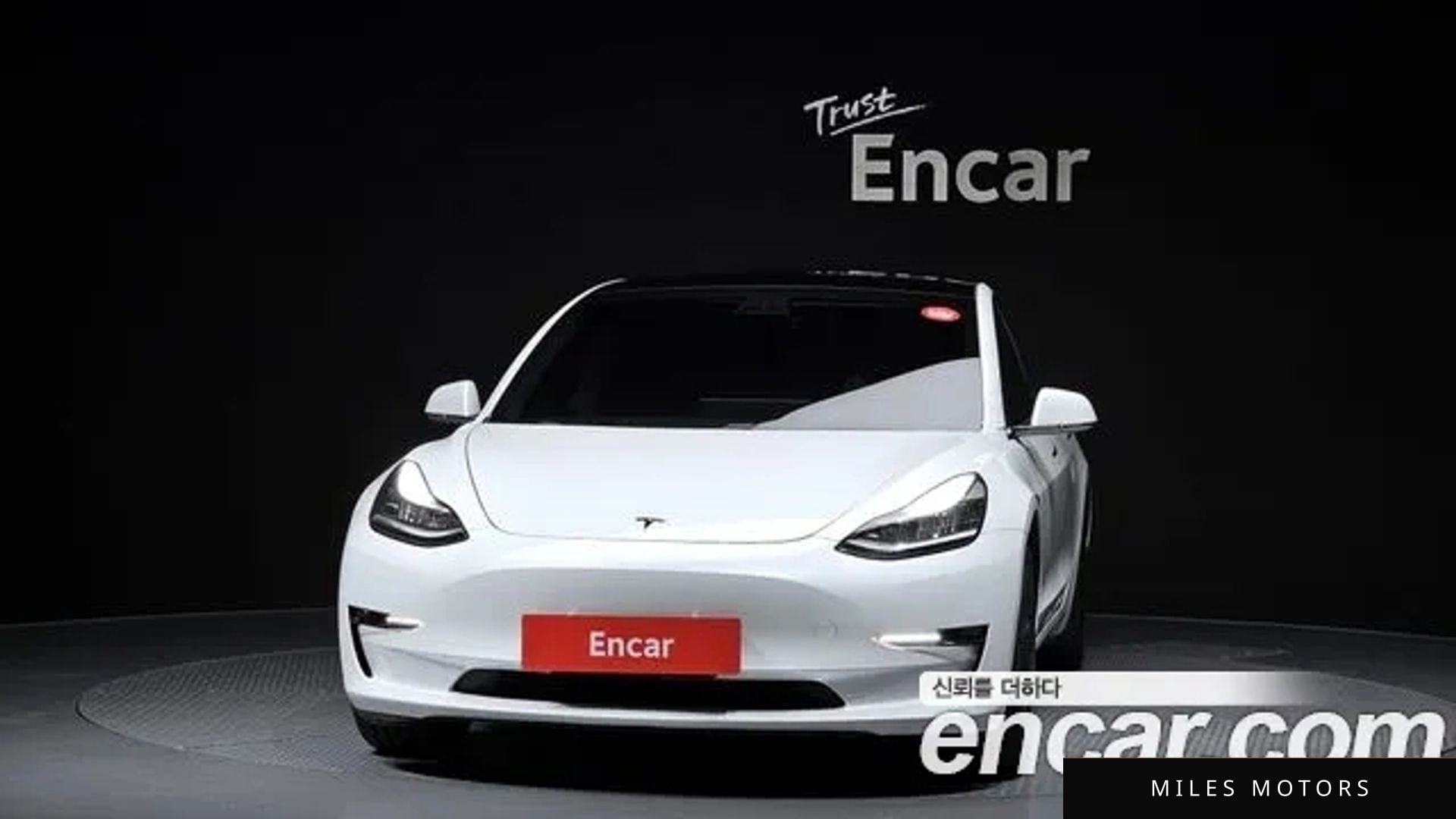 Tesla Model 3 2020 — миниатюра 3
