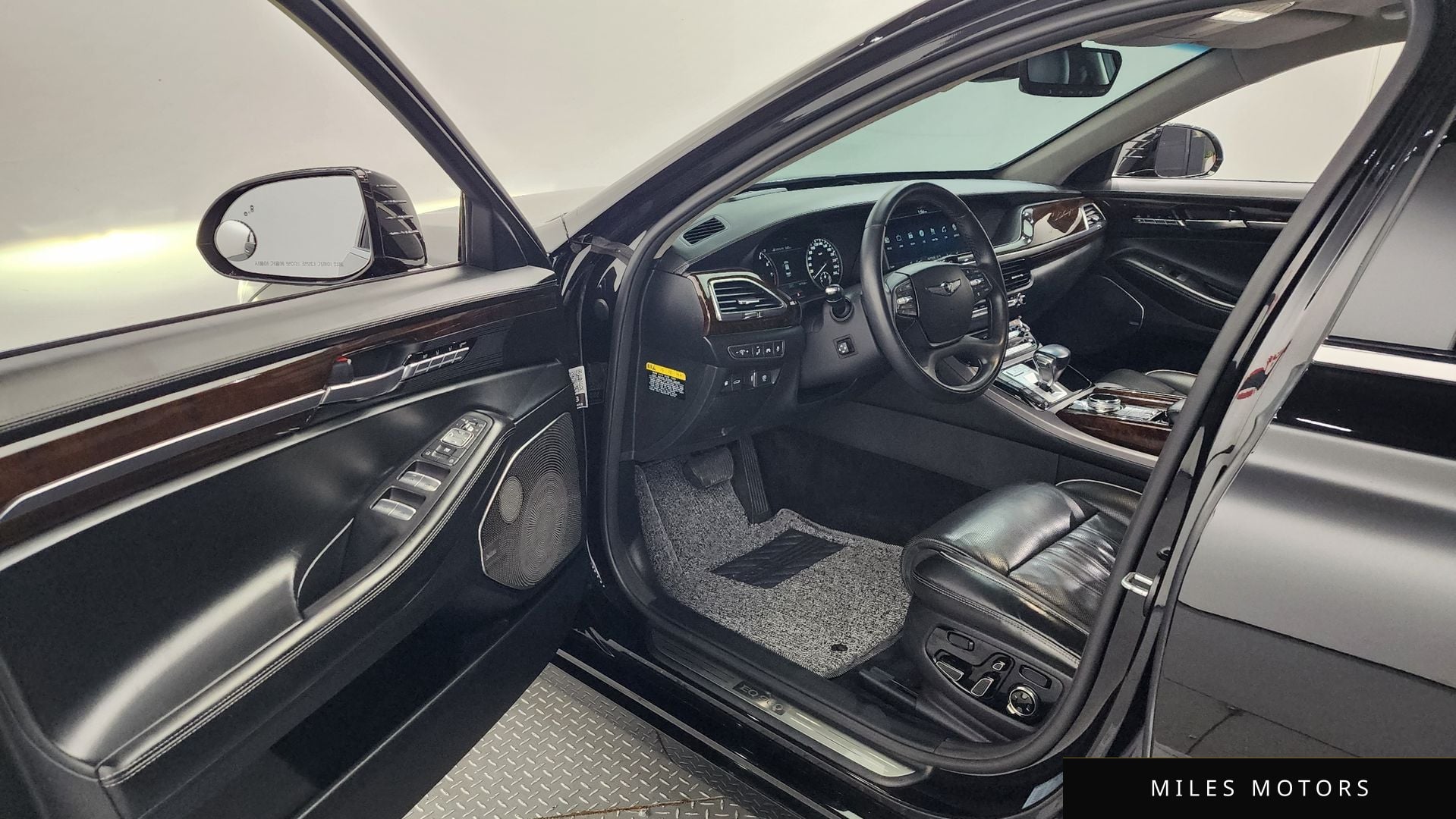 Genesis EQ900 2018 — миниатюра 10