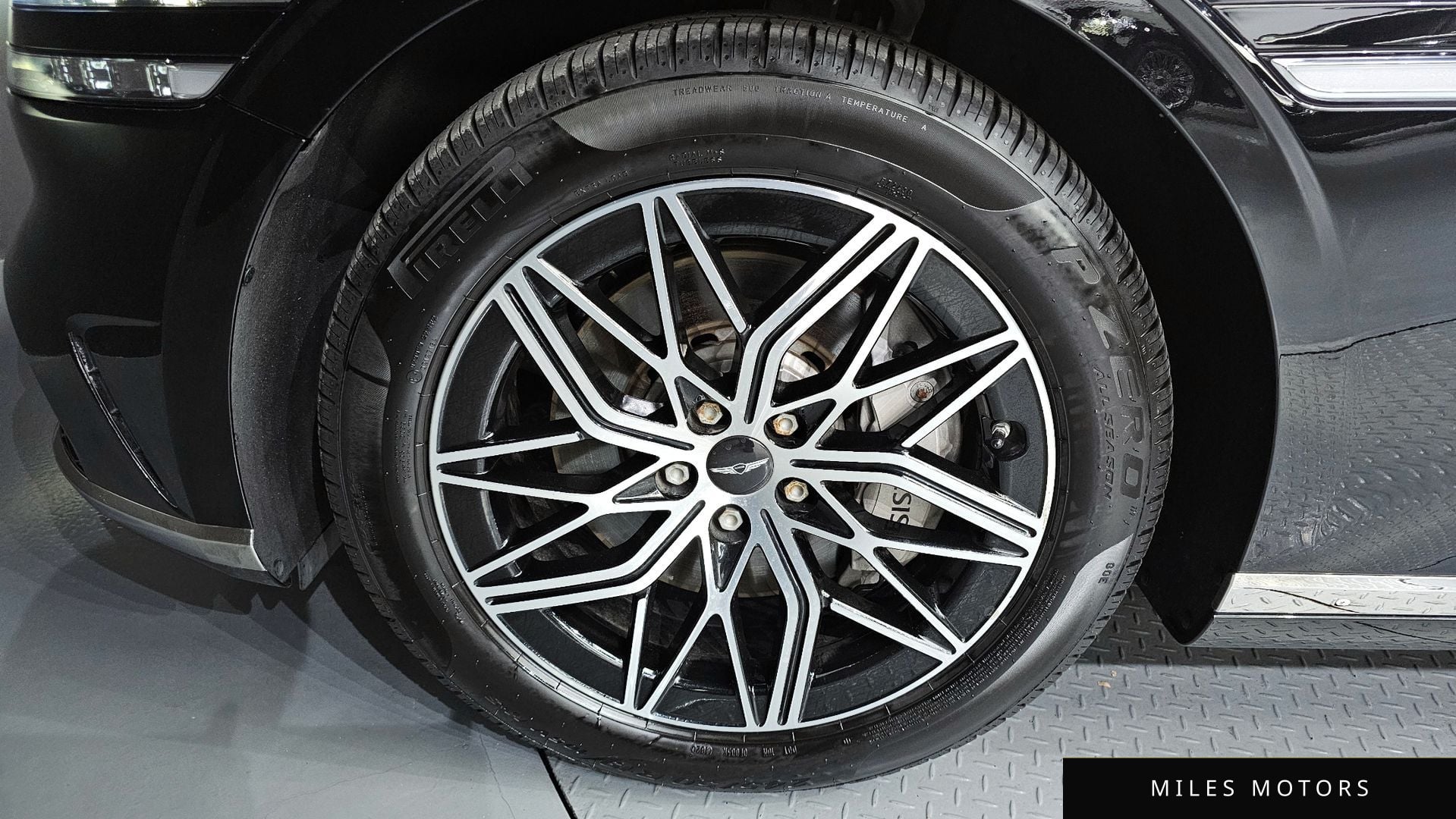 Genesis G90 (RS4) 2023 — миниатюра 5