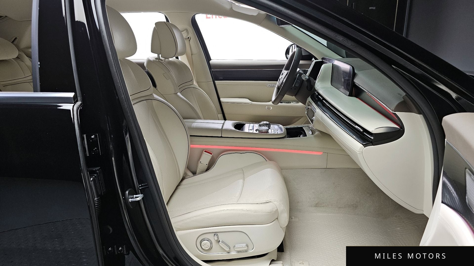Genesis G90 (RS4) 2023 — миниатюра 10
