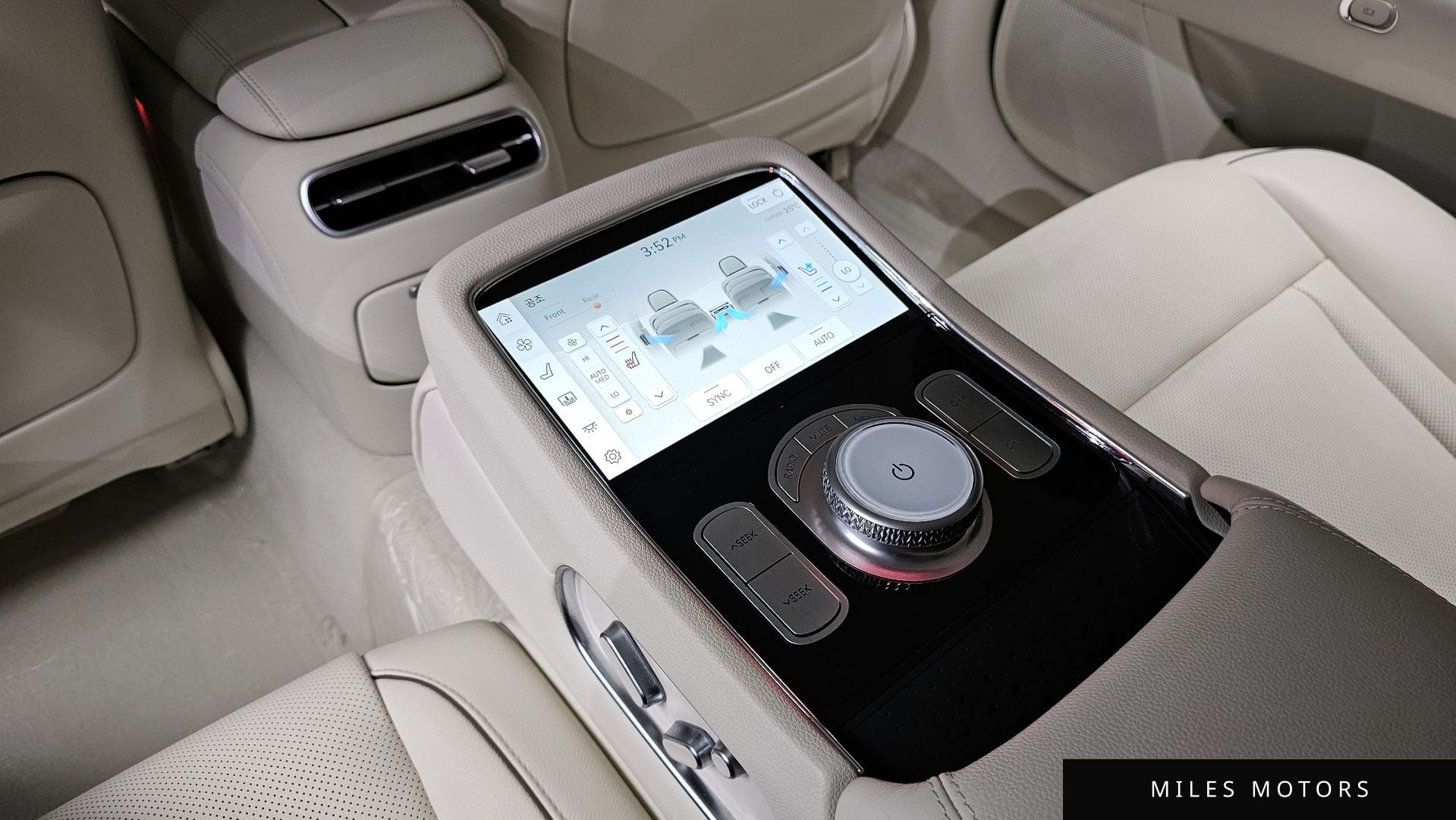 Genesis G90 (RS4) 2023 — миниатюра 12