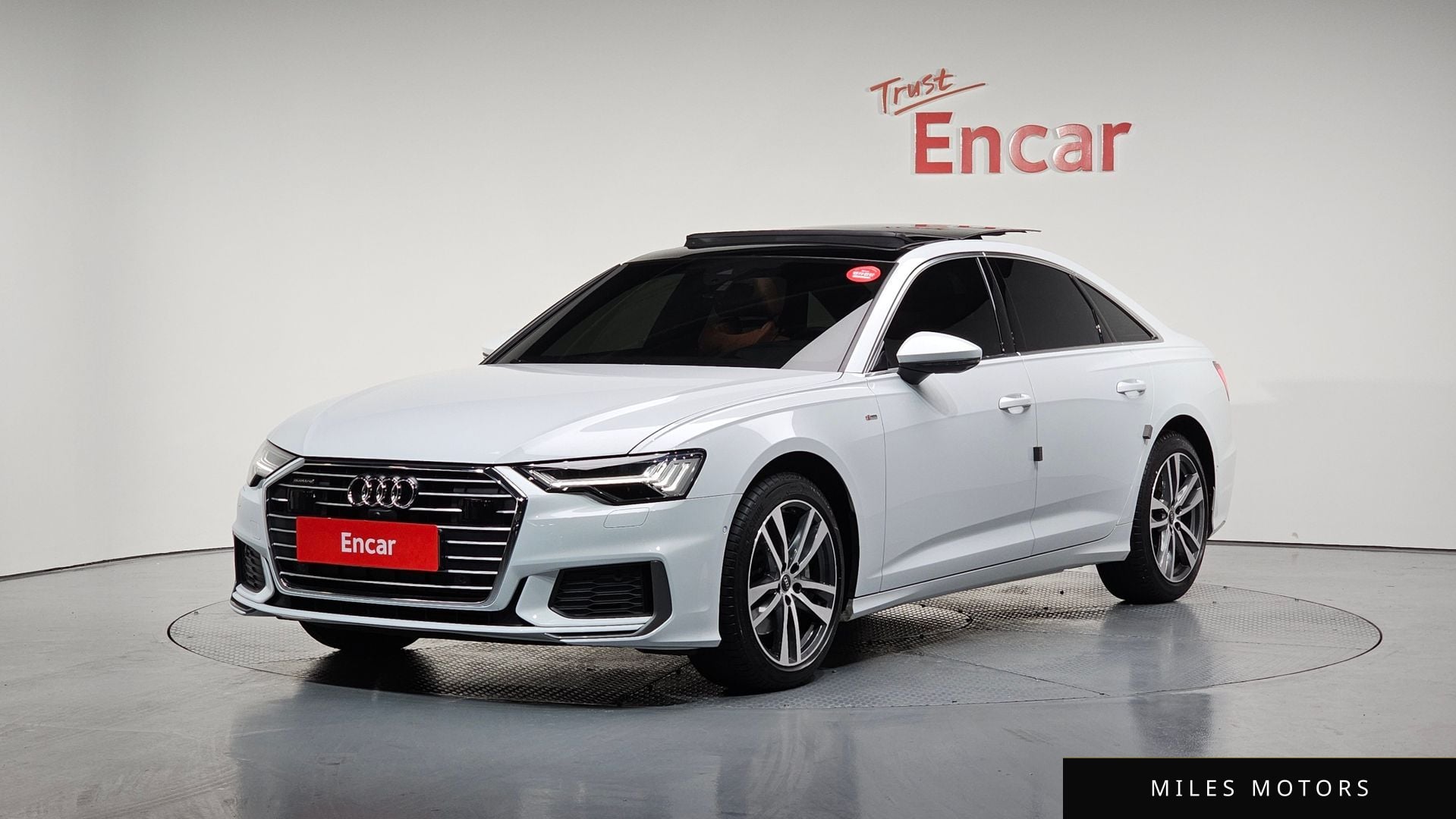 Audi A6 (C8) 2023 — фото 1 из 12