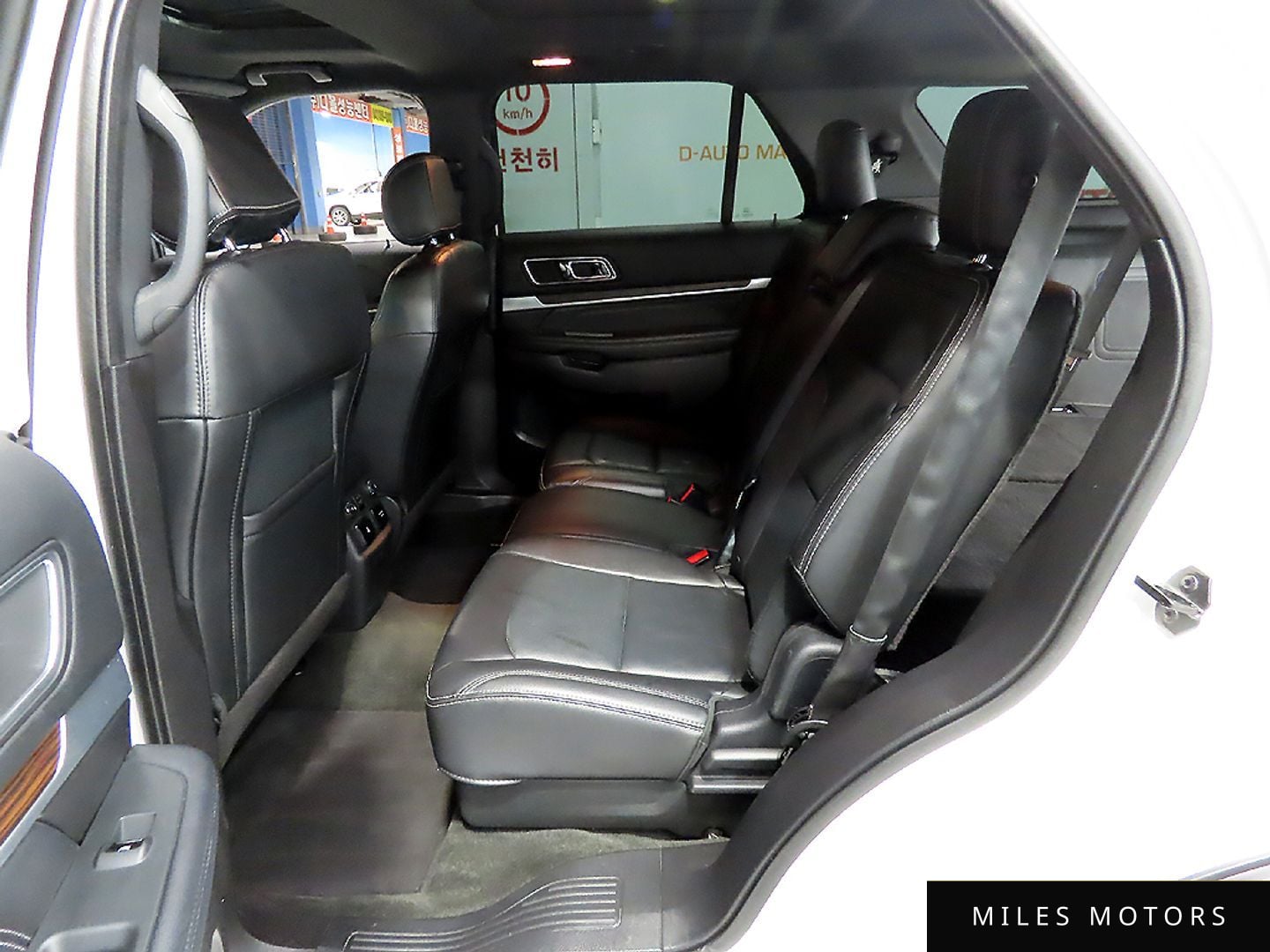 Ford Explorer 2017 — миниатюра 12