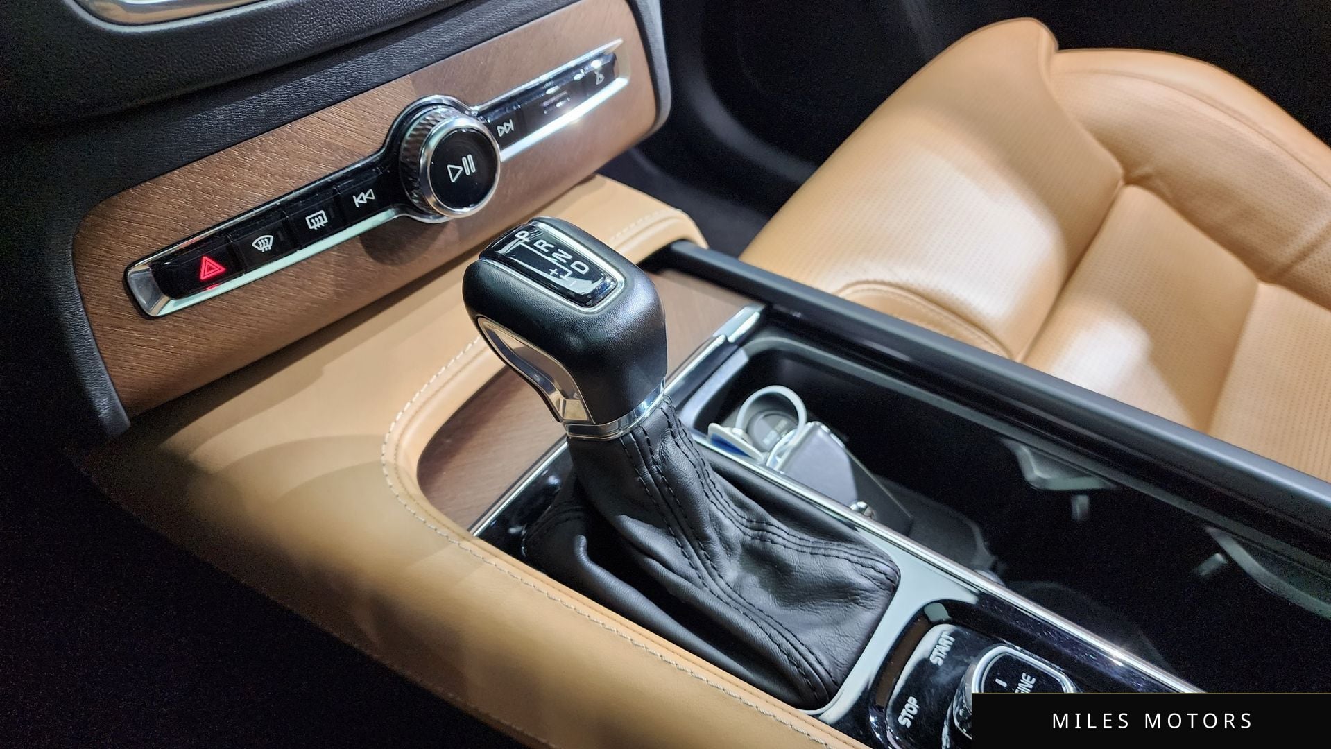Volvo XC90 2017 — миниатюра 9