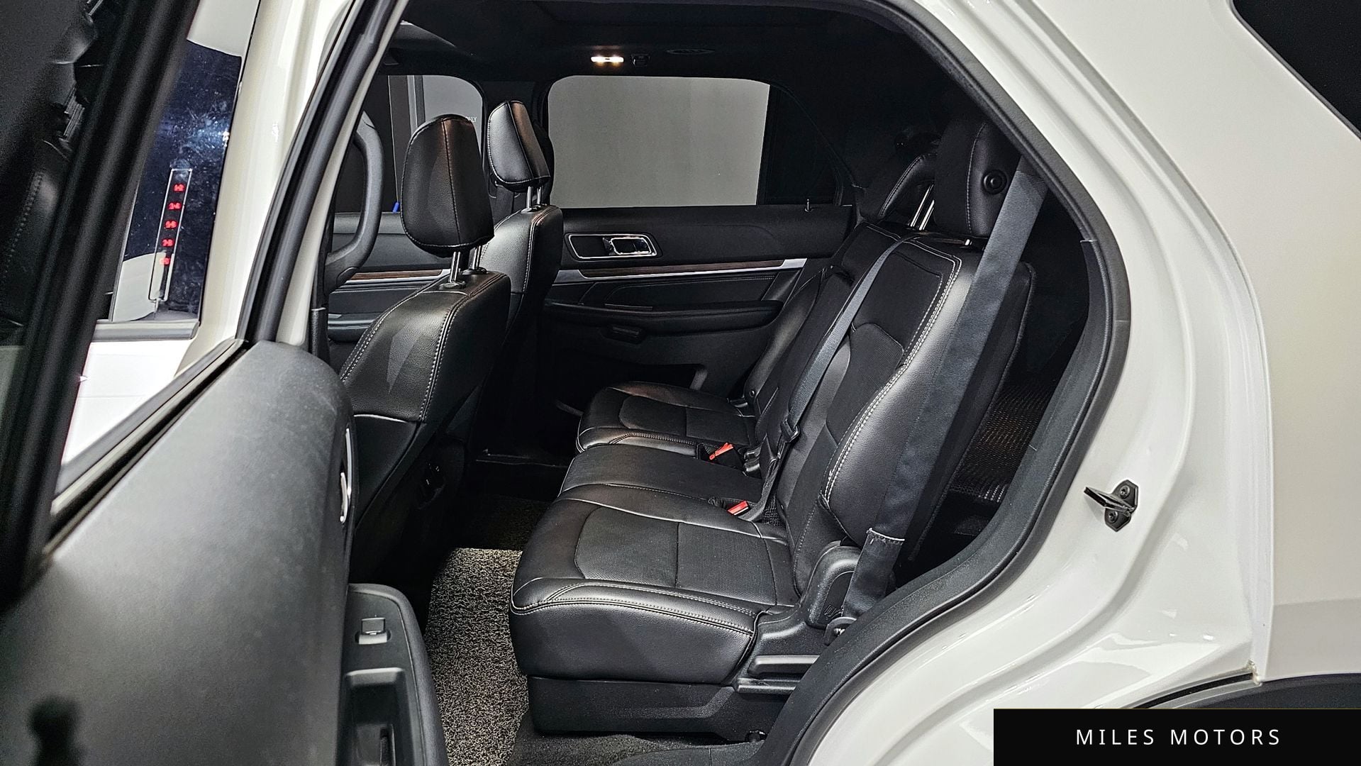 Ford Explorer 2019 — миниатюра 12