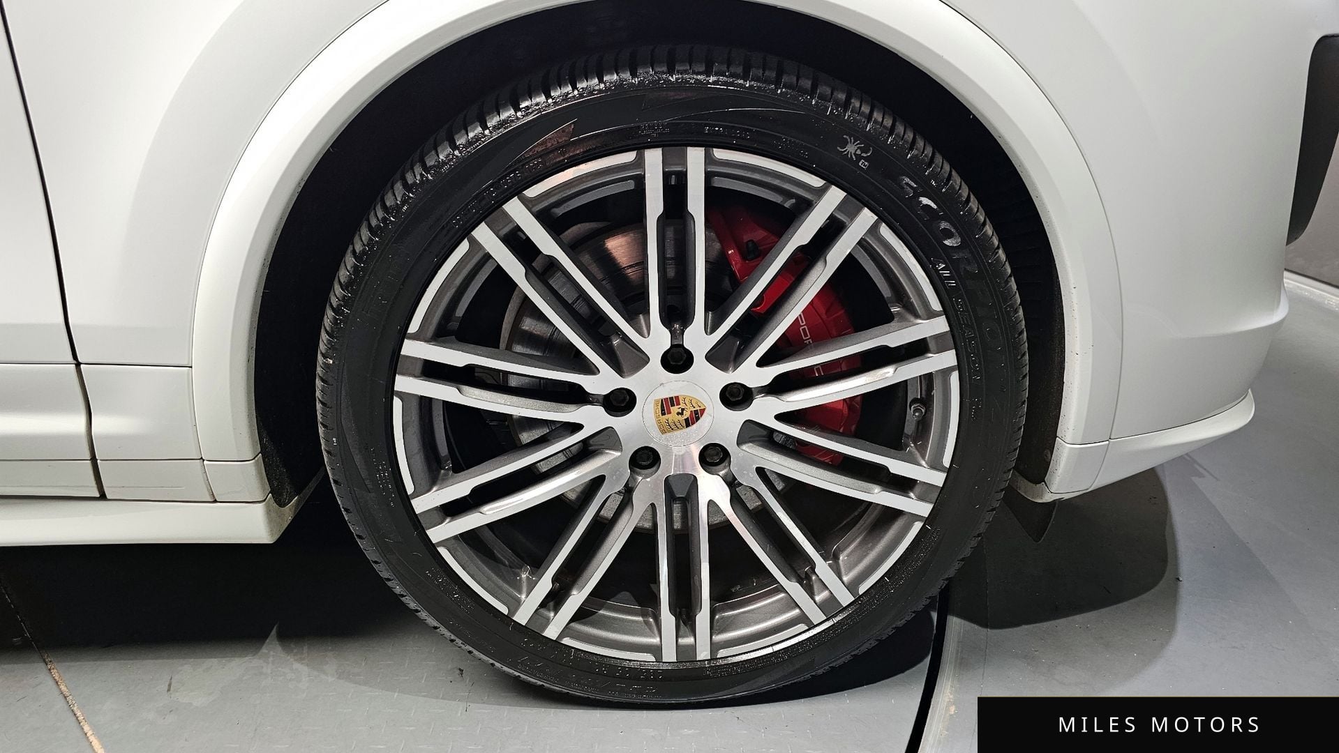 Porsche Cayenne 2016 — миниатюра 5