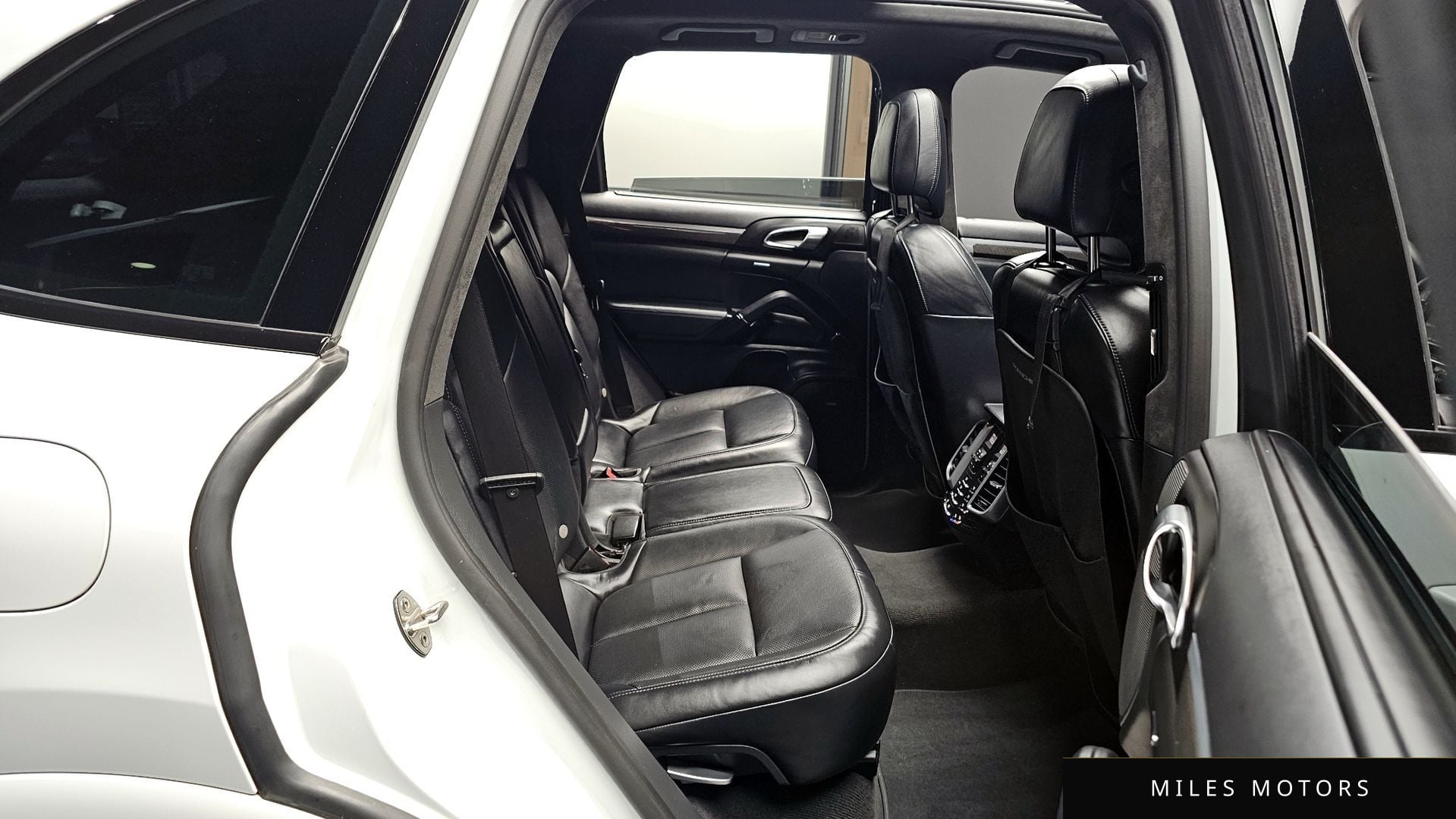 Porsche Cayenne 2016 — миниатюра 11