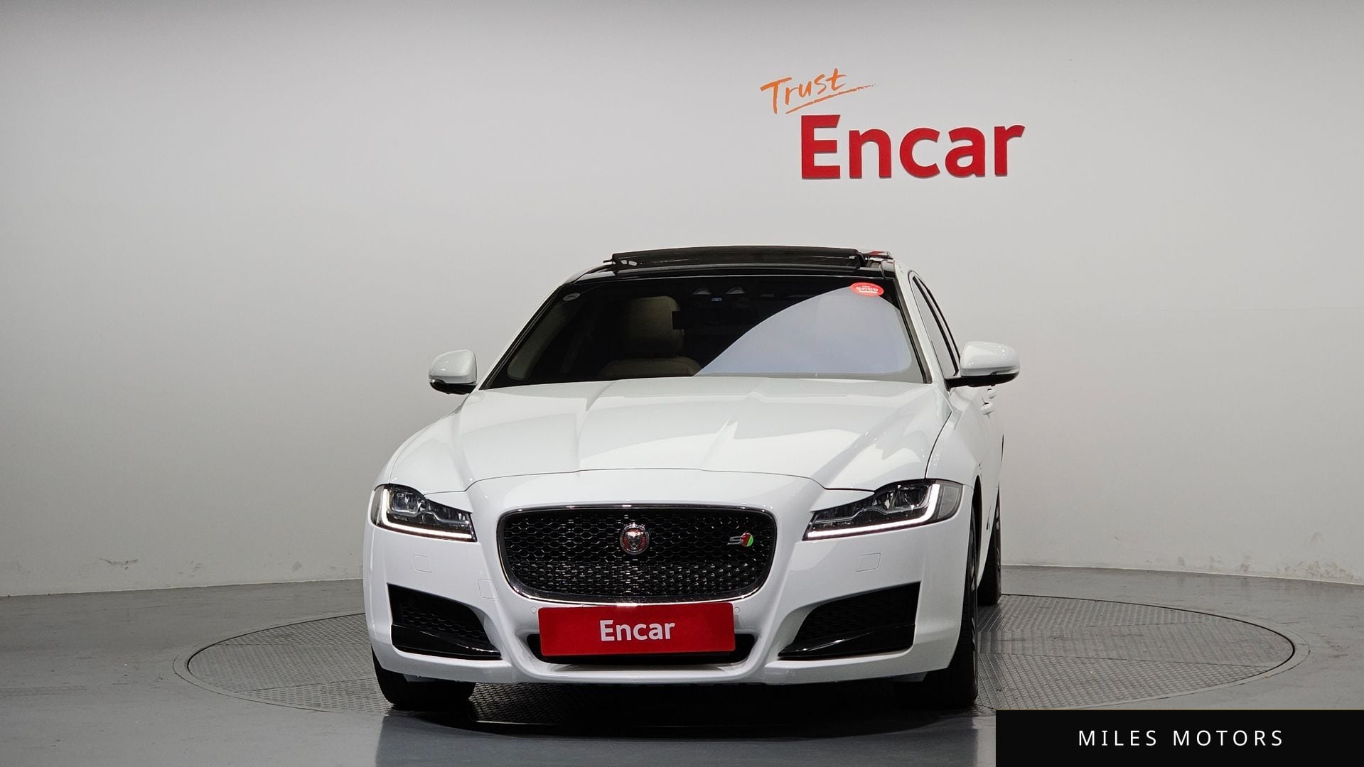 Jaguar XF (X260) 2017 — миниатюра 3