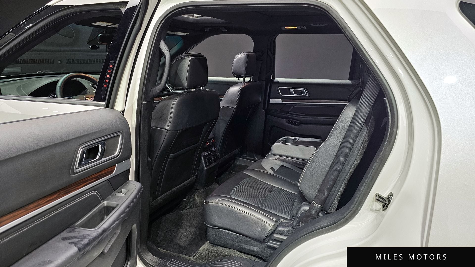 Ford Explorer 2017 — миниатюра 12