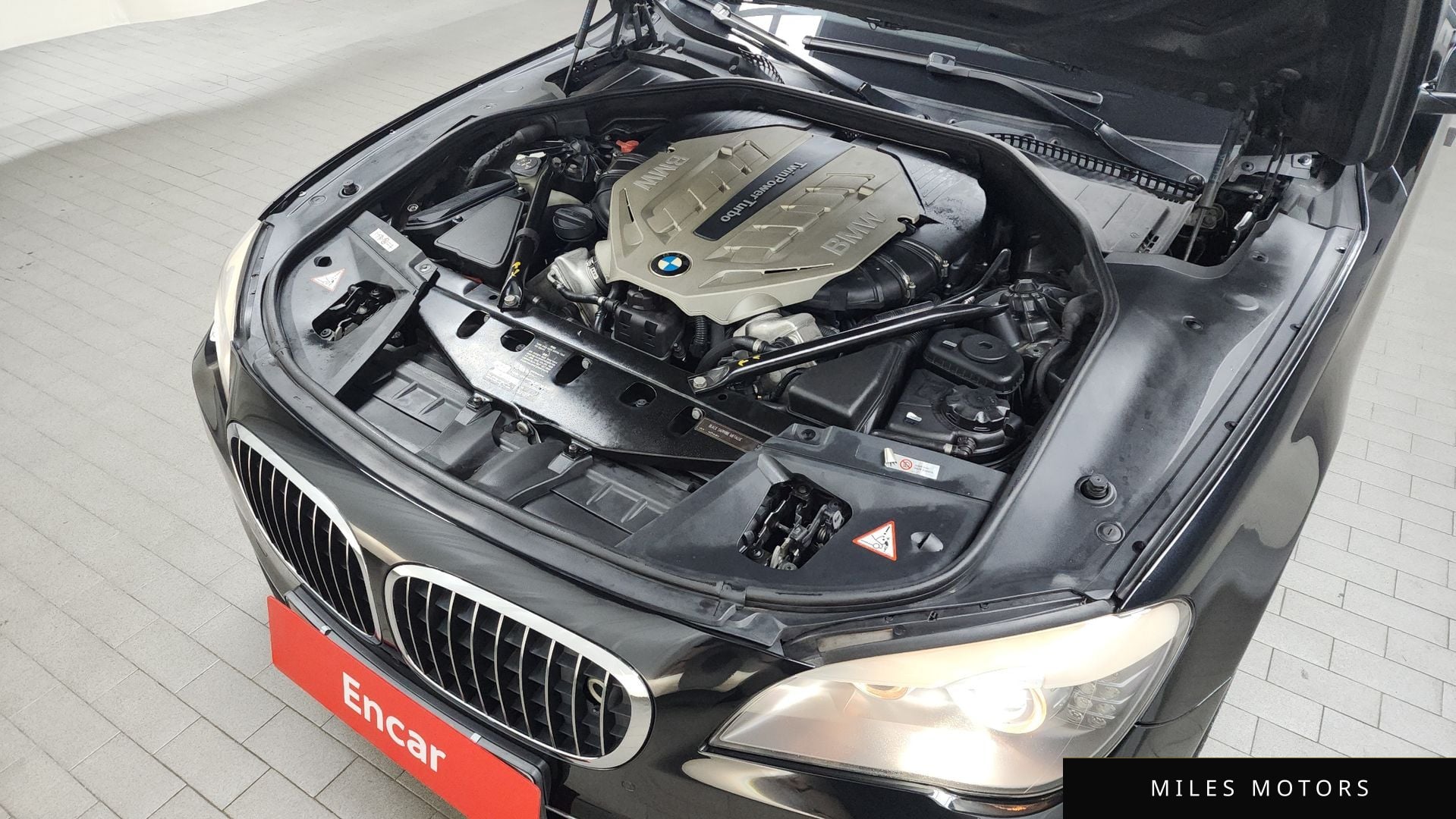 BMW 7시리즈 (F01) 2011 — миниатюра 6